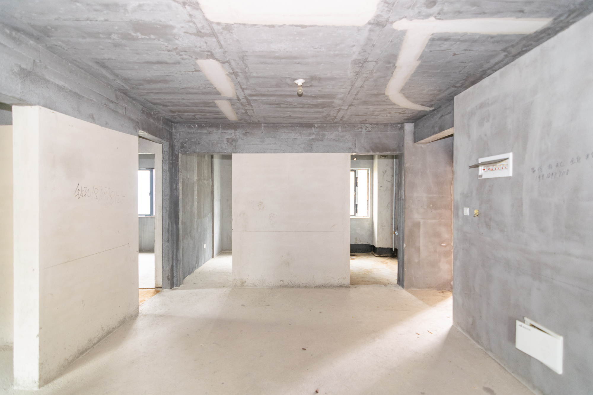 澳海月亮湾 3室2厅2卫 72.5万 澳海月亮湾 3室2厅2卫 72.5万客厅