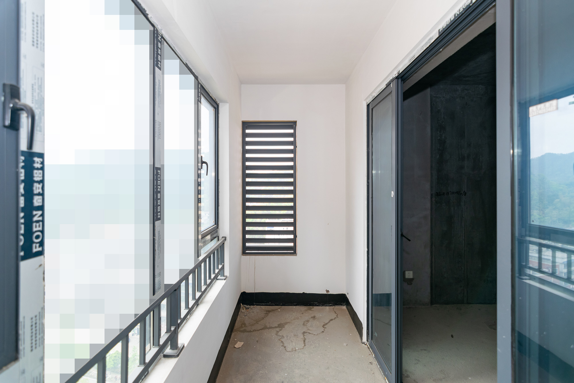 澳海月亮湾 3室2厅2卫 72.5万 澳海月亮湾 3室2厅2卫 72.5万阳台