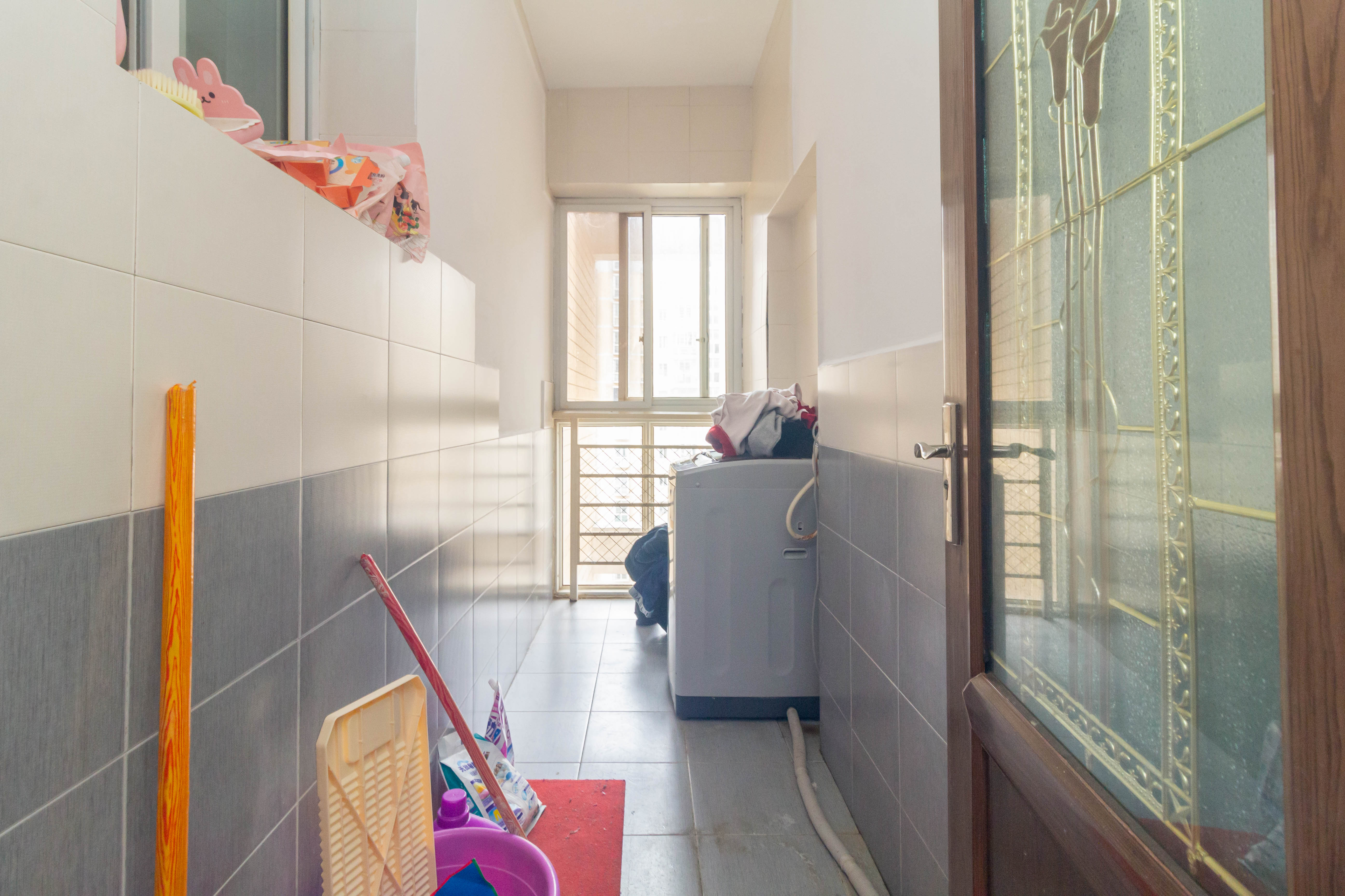 圣力华苑 3室2厅2卫 59.8万 圣力华苑 3室2厅2卫 59.8万卫生间