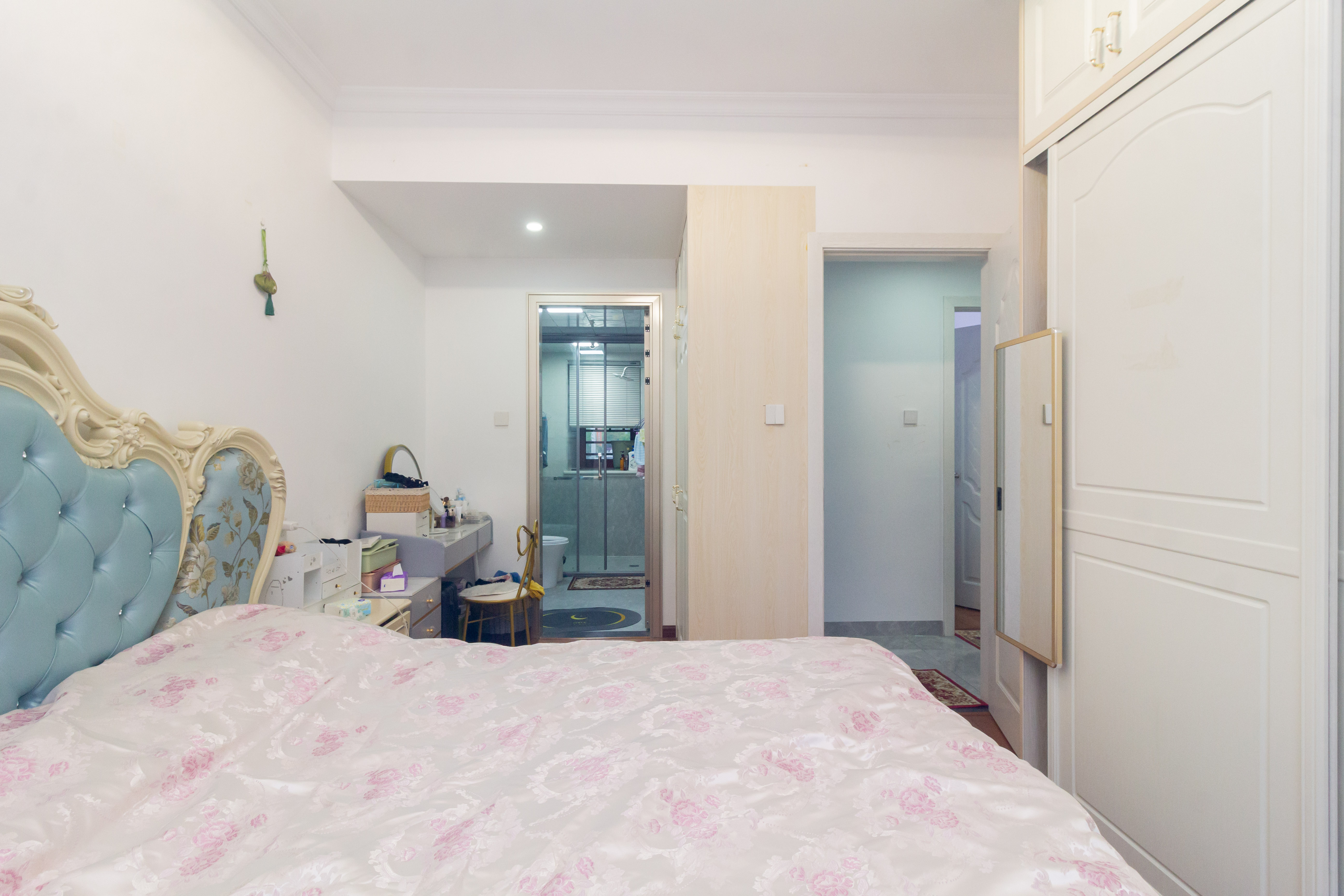 金科天悦(金科美邻汇) 3室2厅2卫 75.0万 金科天悦(金科美邻汇) 3室2厅2卫 75.0万卧室