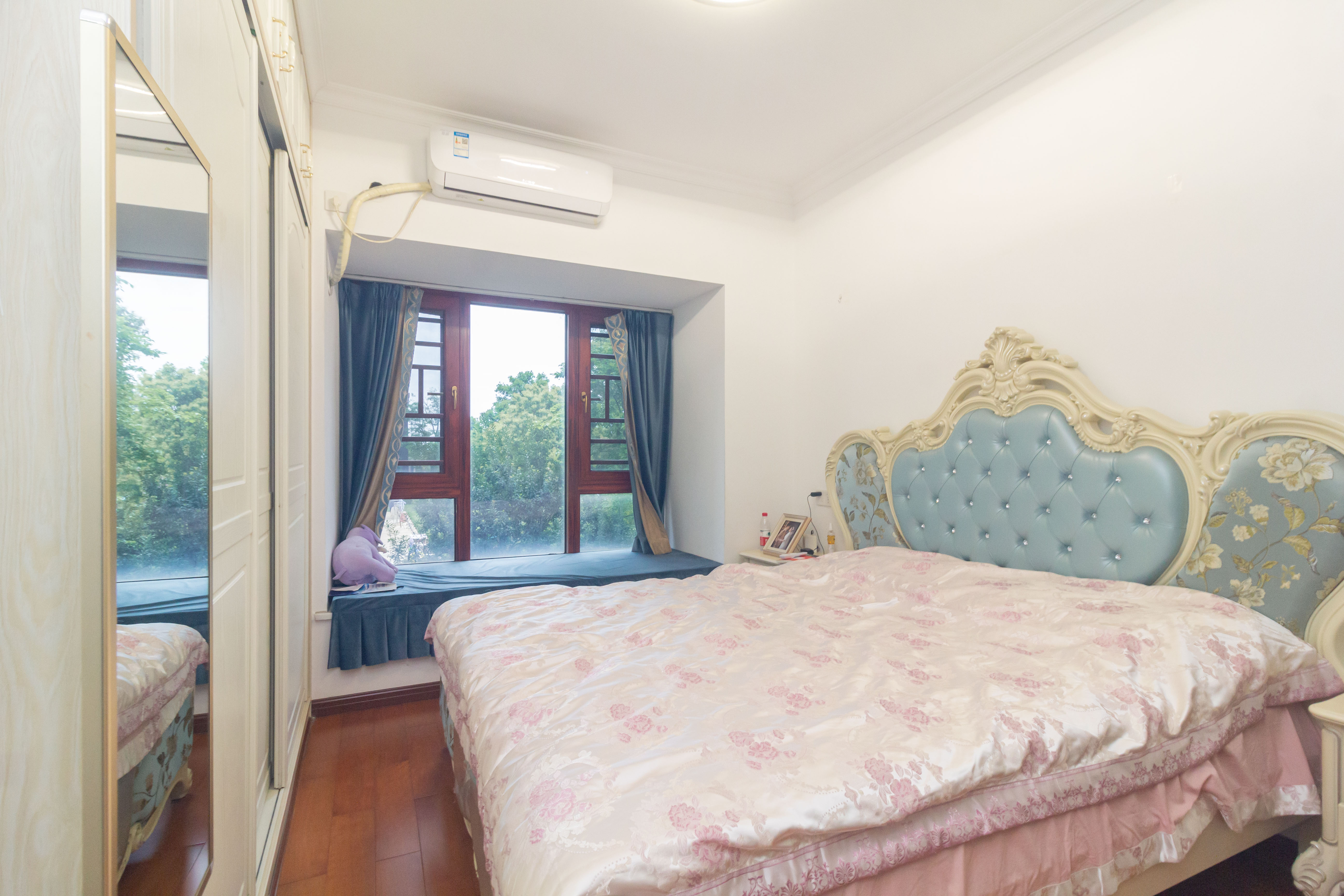 金科天悦(金科美邻汇) 3室2厅2卫 75.0万 金科天悦(金科美邻汇) 3室2厅2卫 75.0万卧室