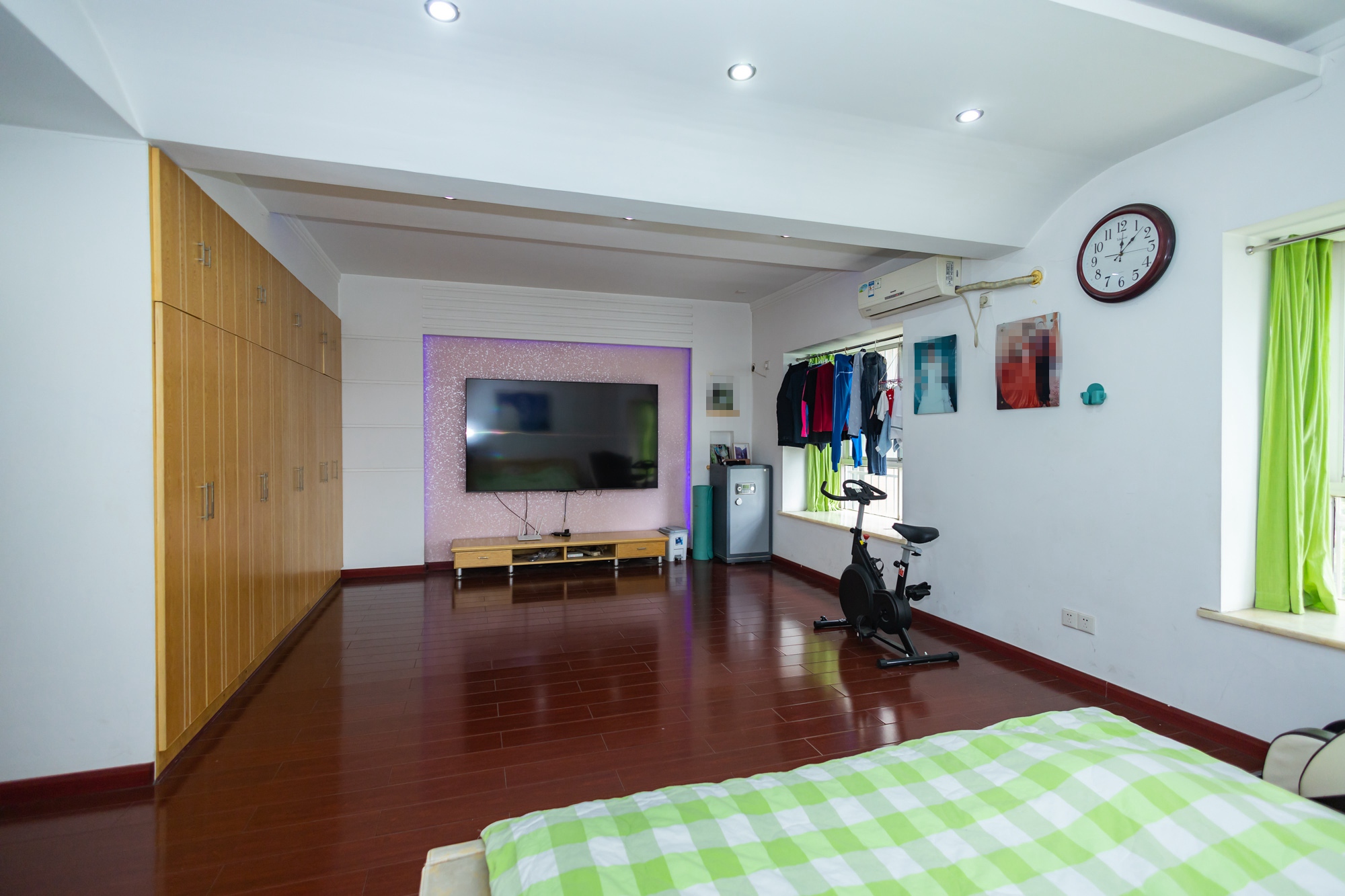 星城雅郡 4室2厅2卫 83.44万 星城雅郡 4室2厅2卫 83.44万卧室