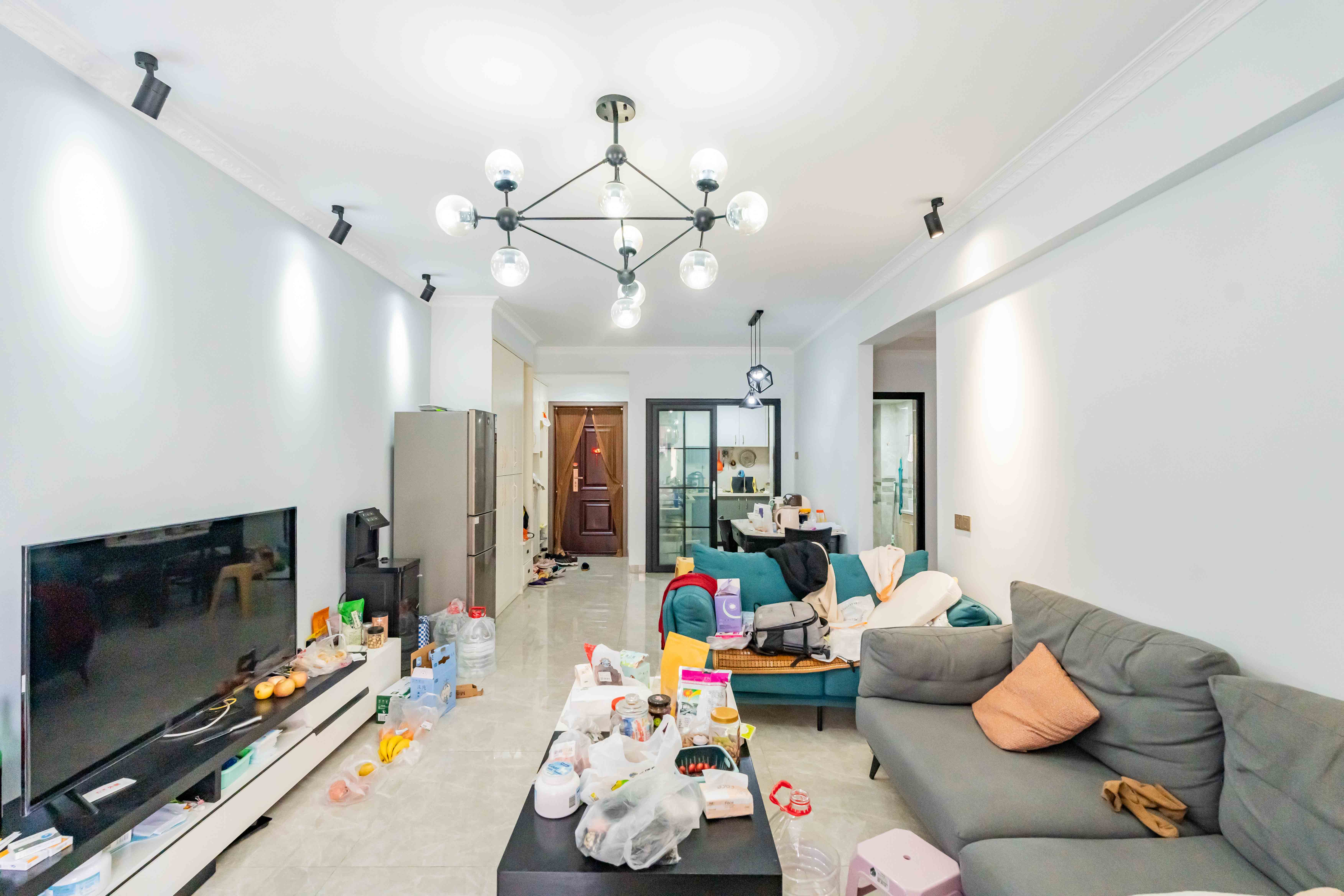 天健城  3室2厅1卫    152.0万 天健城  3室2厅1卫    152.0万客厅