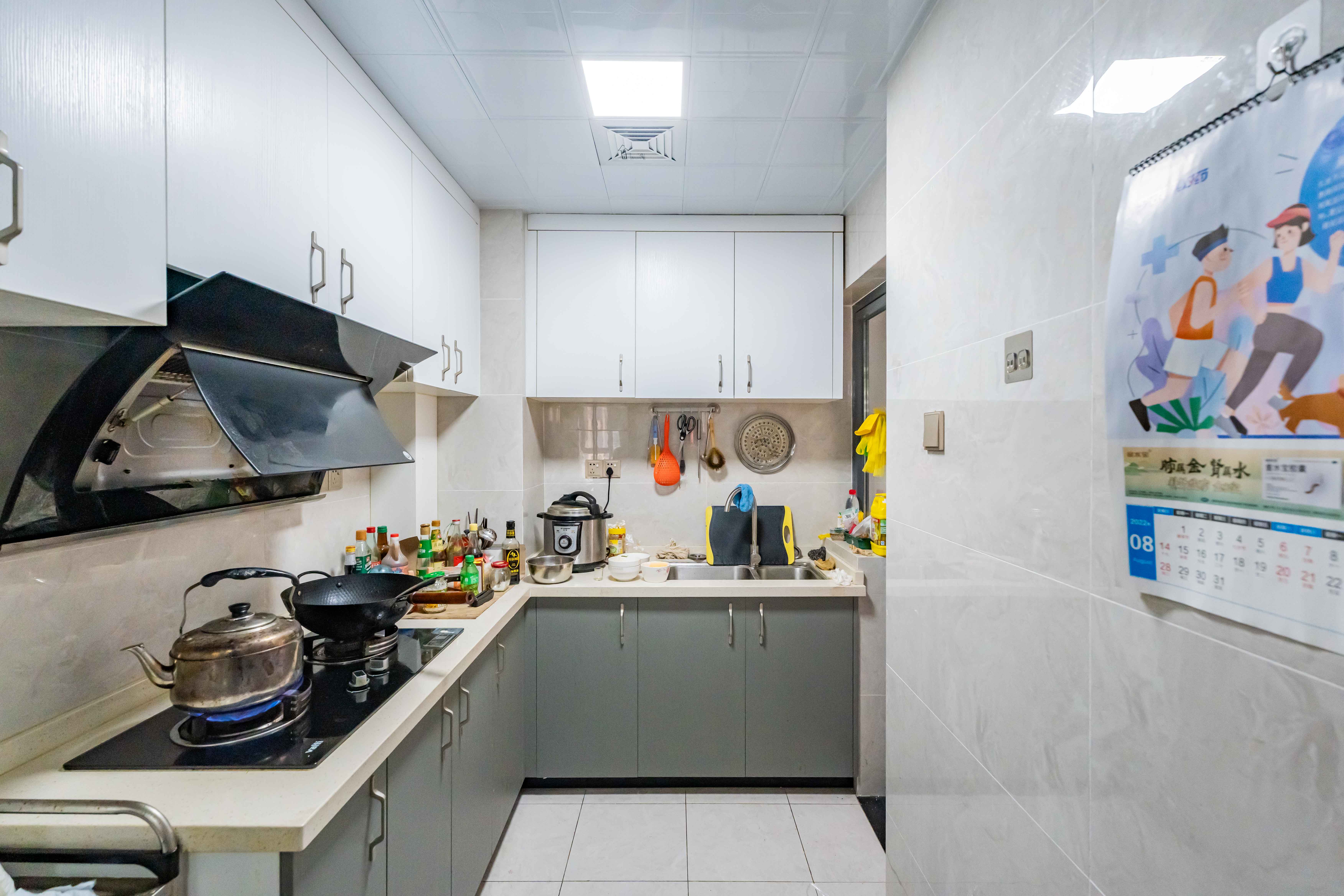 天健城  3室2厅1卫    152.0万 天健城  3室2厅1卫    152.0万厨房