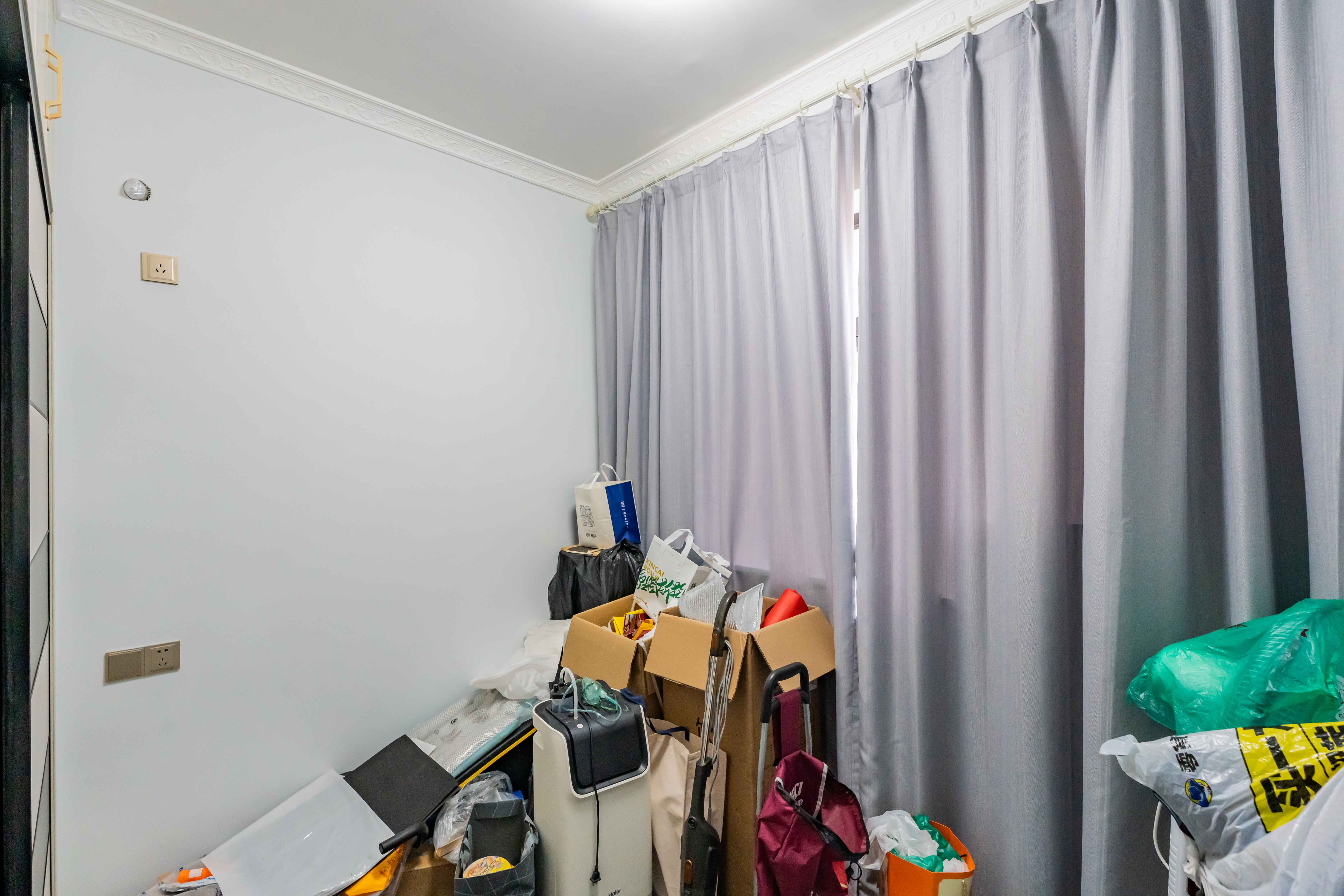 天健城  3室2厅1卫    152.0万 天健城  3室2厅1卫    152.0万卧室