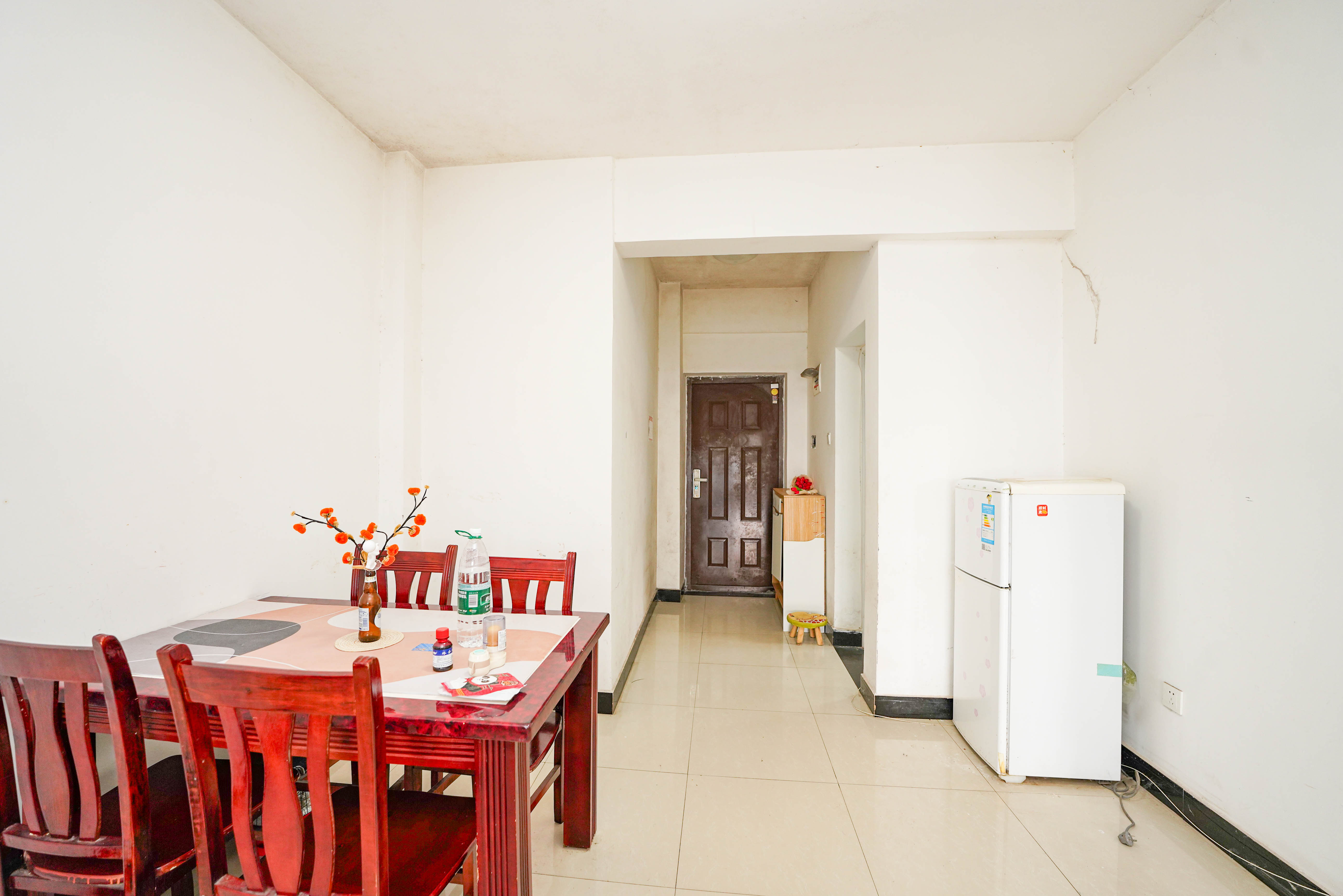 山水印象(愿景想山)  2室2厅2卫    32.0万 山水印象(愿景想山)  2室2厅2卫    32.0万客厅