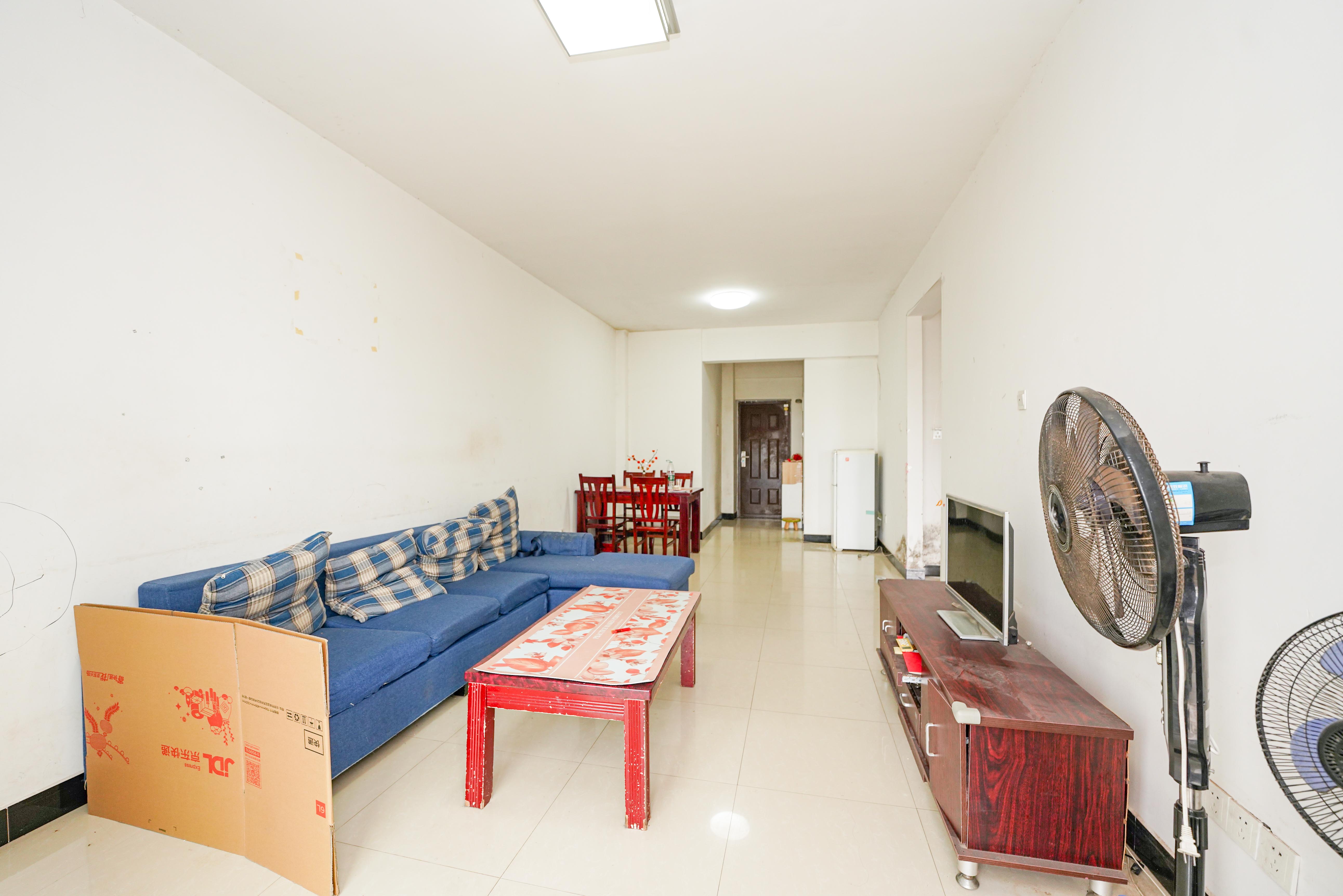 山水印象(愿景想山)  2室2厅2卫    32.0万 山水印象(愿景想山)  2室2厅2卫    32.0万客厅