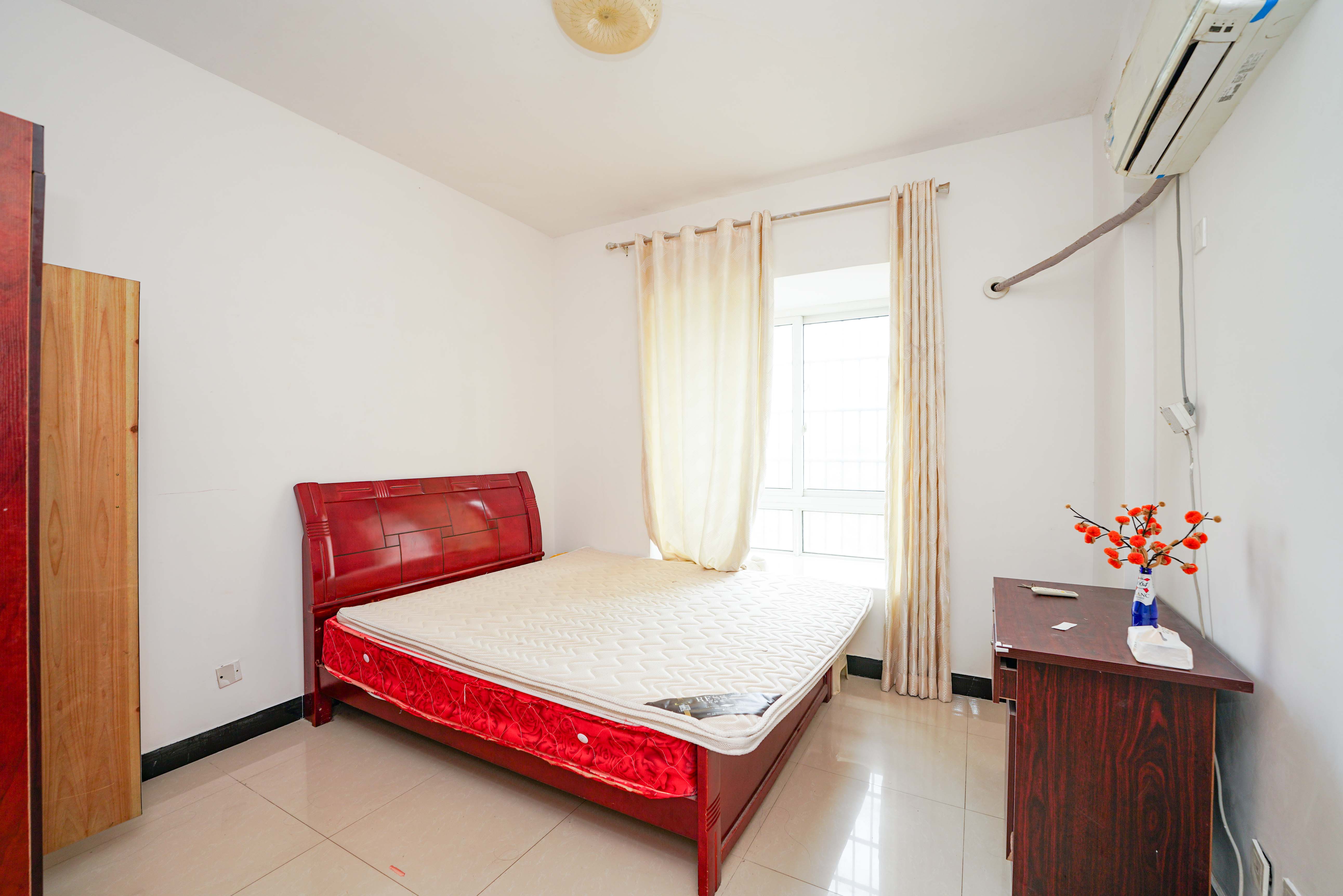 山水印象(愿景想山)  2室2厅2卫    32.0万 山水印象(愿景想山)  2室2厅2卫    32.0万卧室