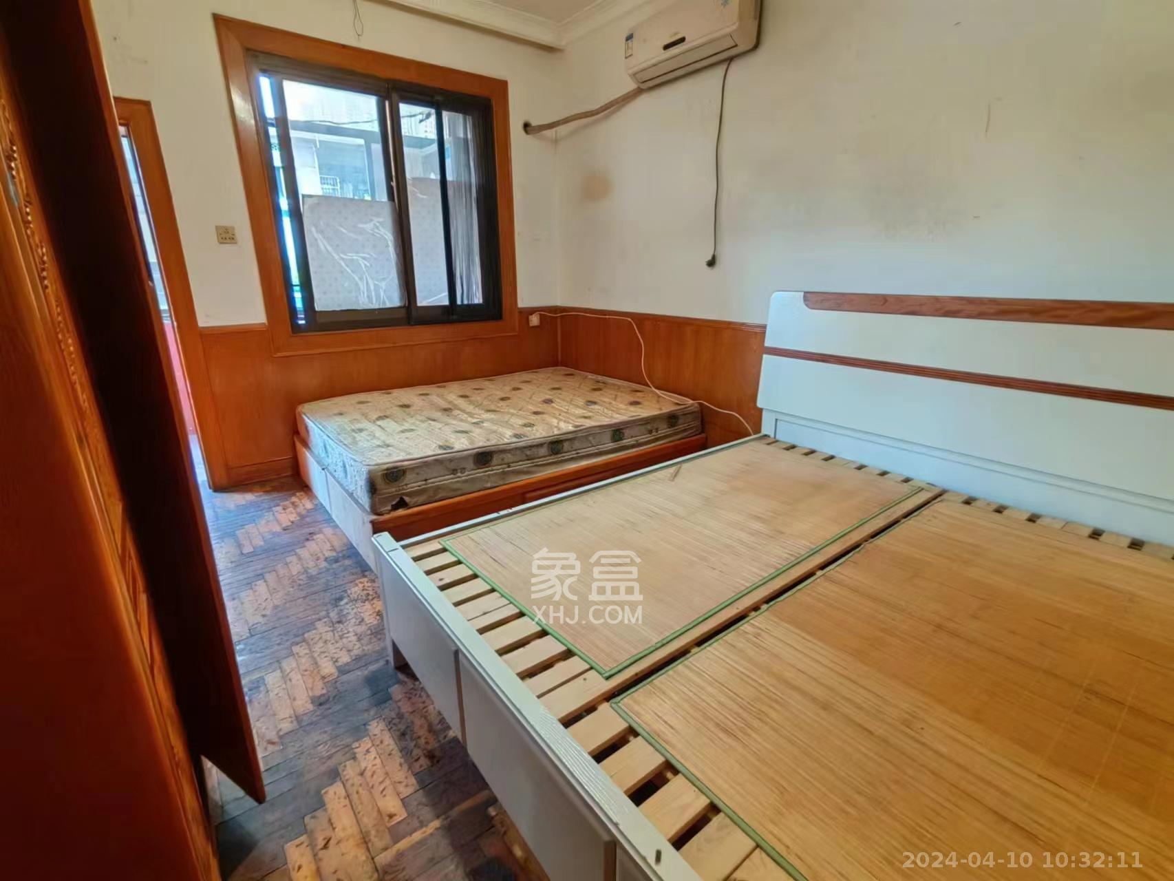 国庆新村  3室2厅1卫   1700.00元/月室内图1