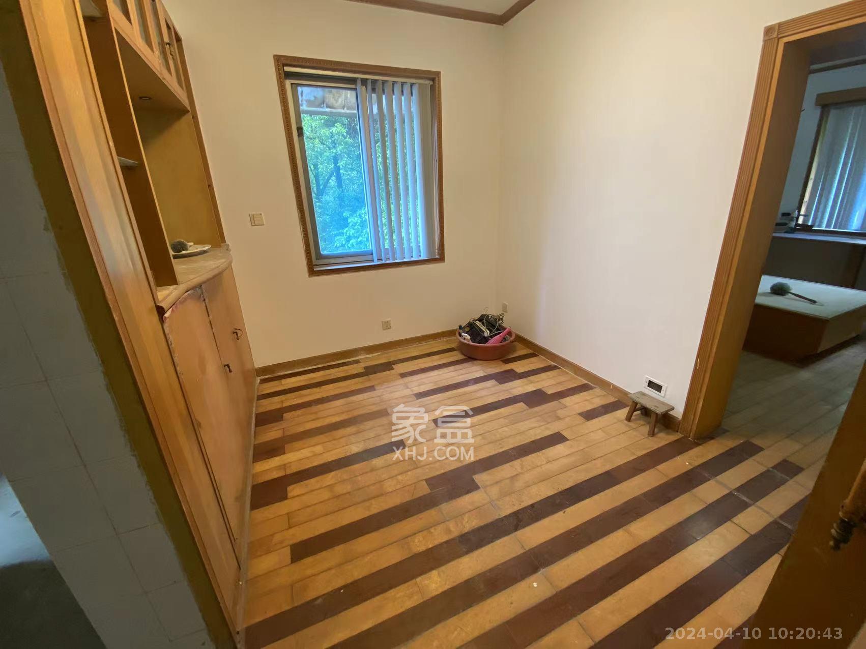 荷花村  3室2厅1卫   3200.00元/月室内图
