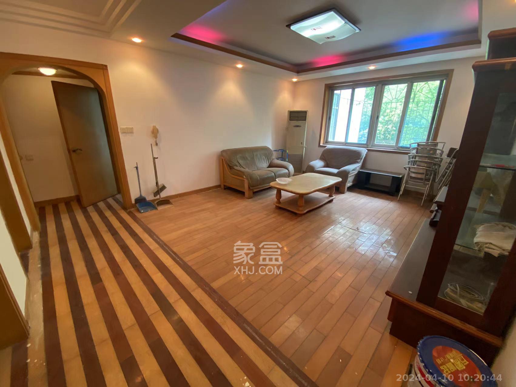 荷花村  3室2厅1卫   3200.00元/月室内图