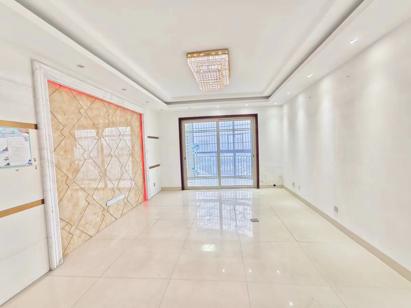 圣华名城建设北路110号 3室2厅2卫 52.0万 圣华名城建设北路110号 3室2厅2卫 52.0万室内图