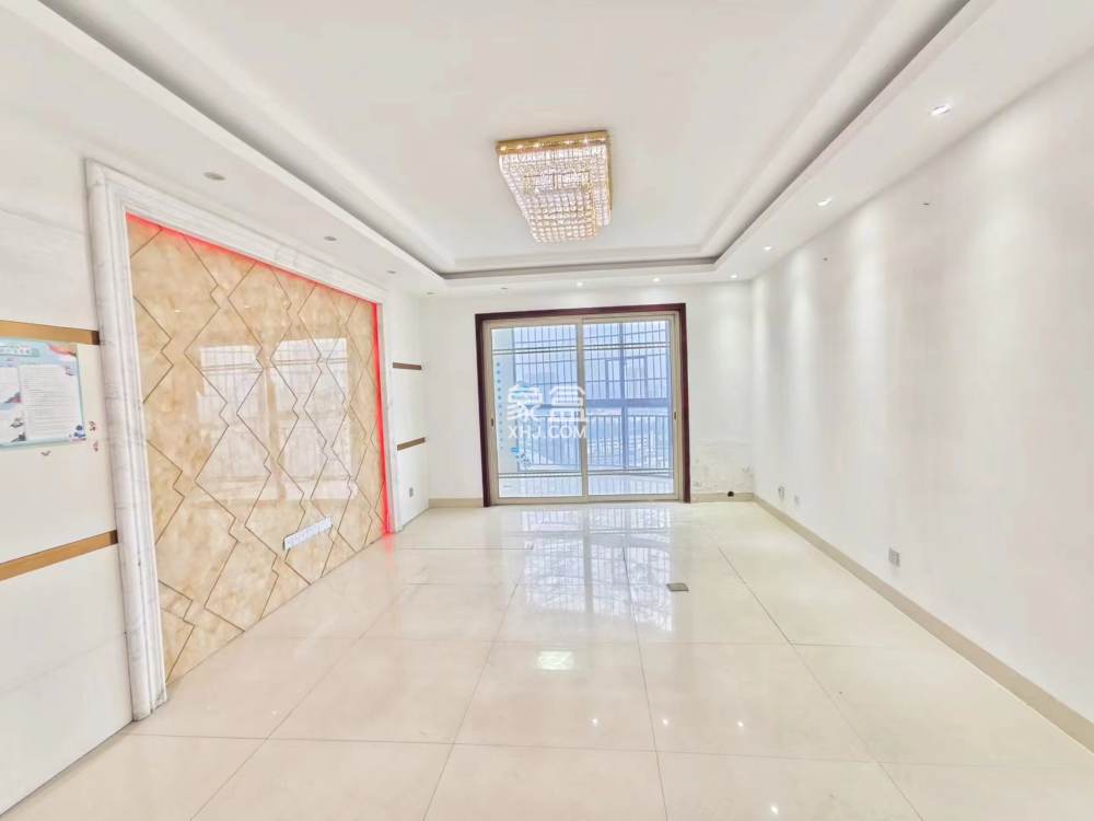 圣华名城建设北路110号  3室2厅2卫   52.00万