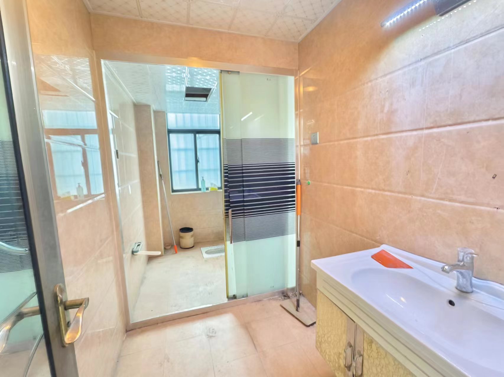 圣华名城建设北路110号 3室2厅2卫 52.0万 圣华名城建设北路110号 3室2厅2卫 52.0万室内图