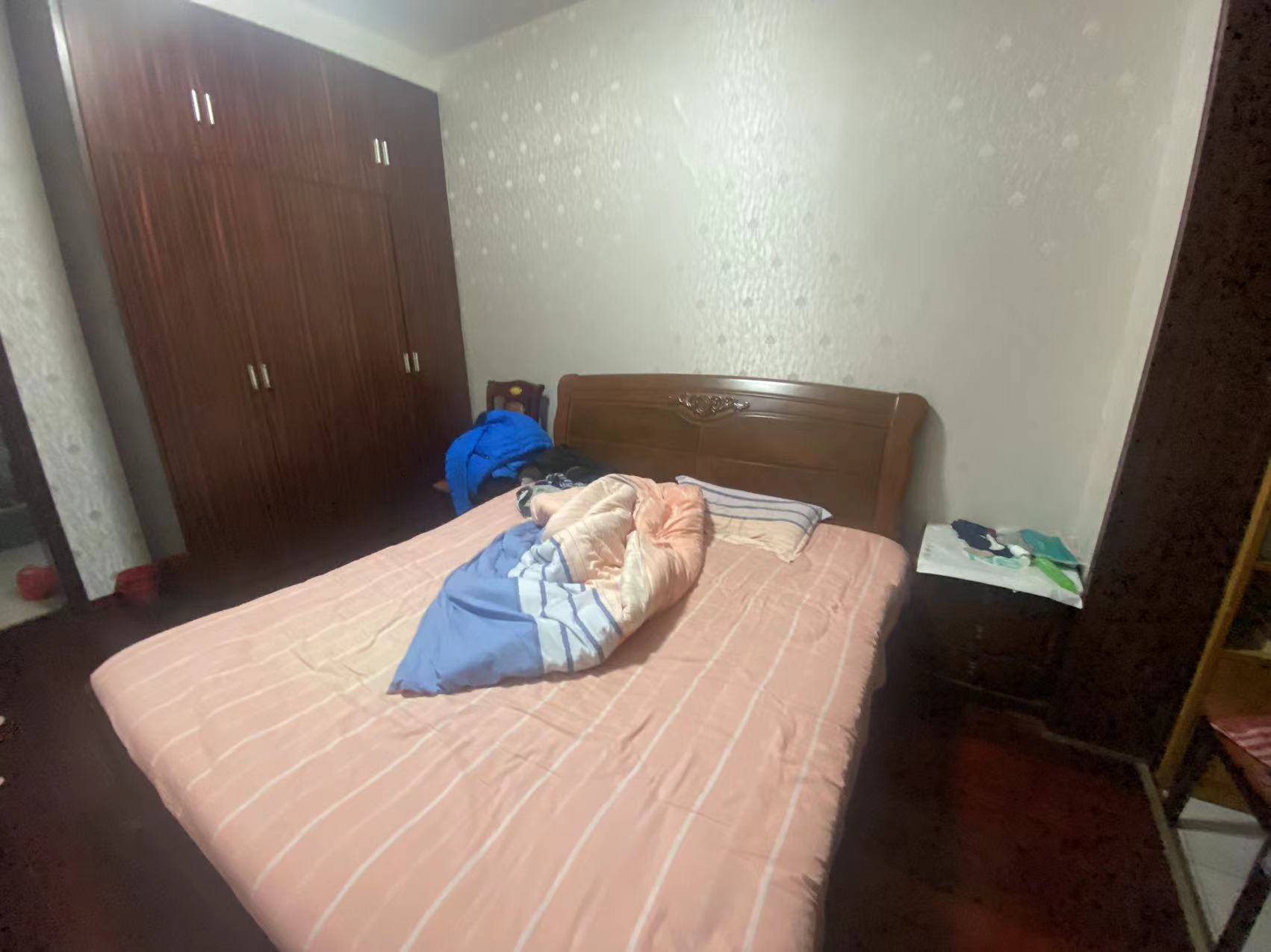 新城首座  2室2厅1卫    41.5万 新城首座  2室2厅1卫    41.5万室内图