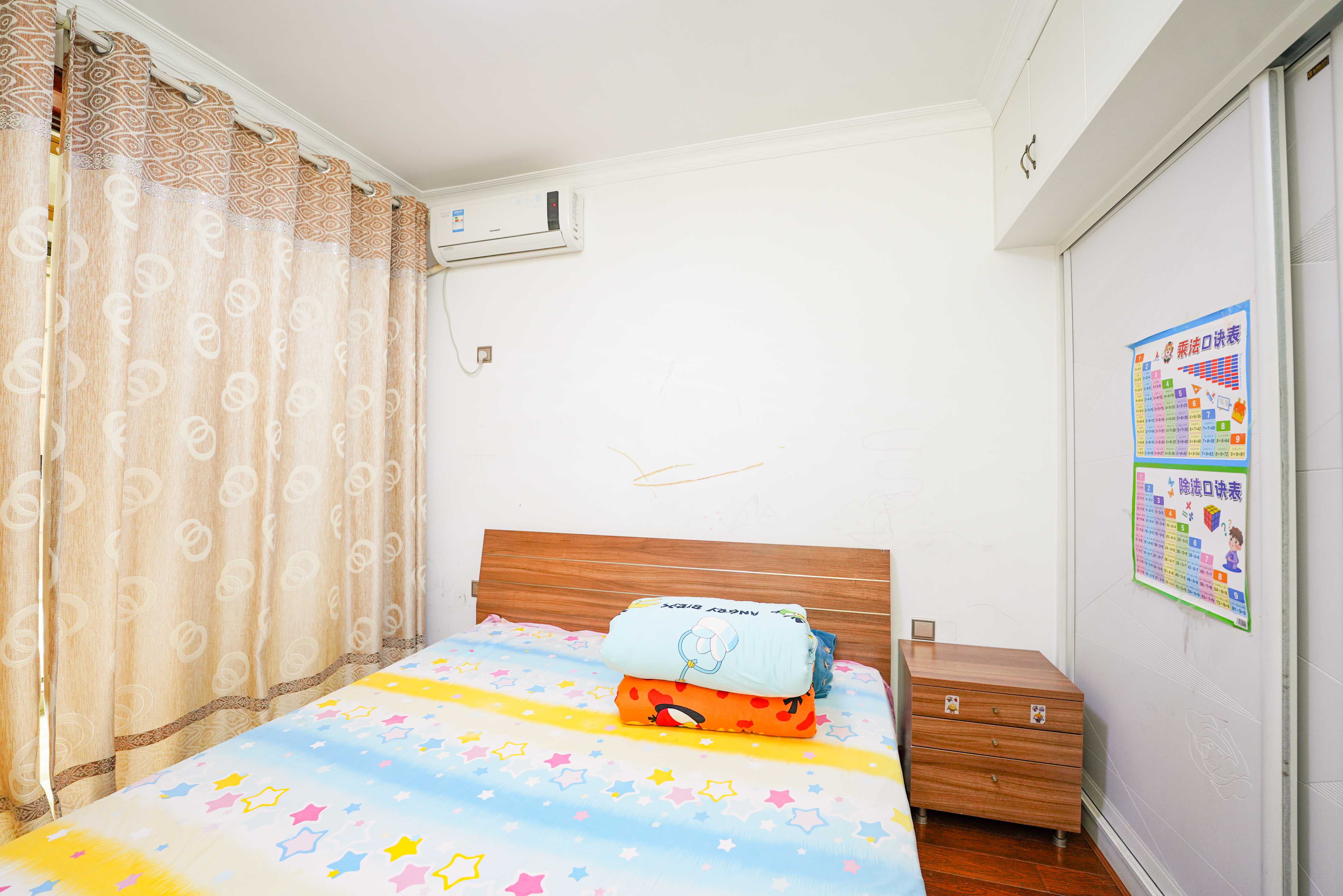 嘉华城（一期）  3室2厅1卫    125.0万卧室