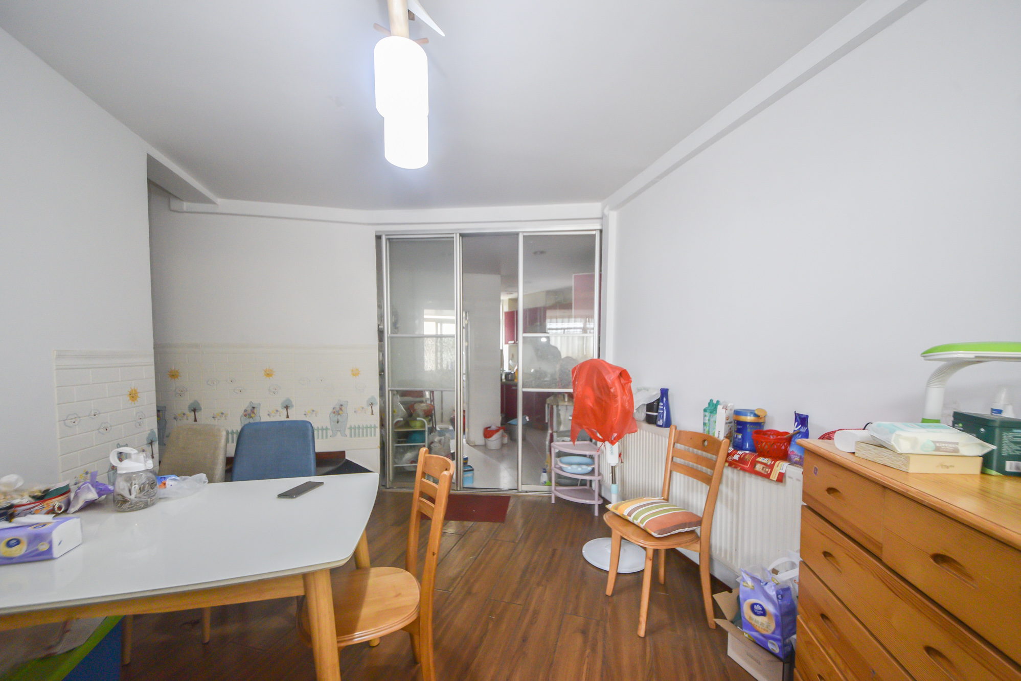 城南郡 4室2厅2卫 102.0万 城南郡 4室2厅2卫 102.0万客厅