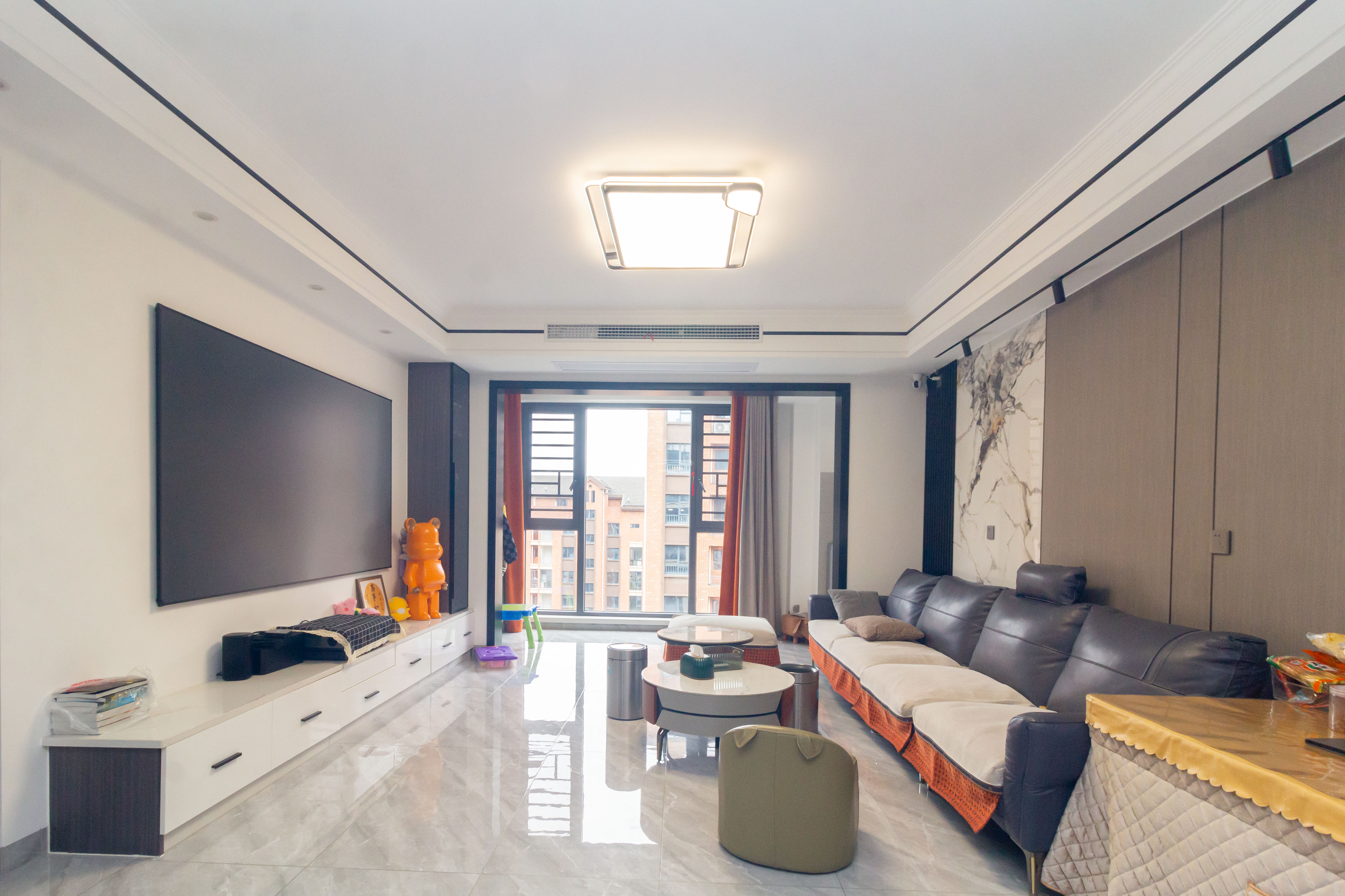 沃家苑 3室2厅2卫 114.8万 沃家苑 3室2厅2卫 114.8万客厅