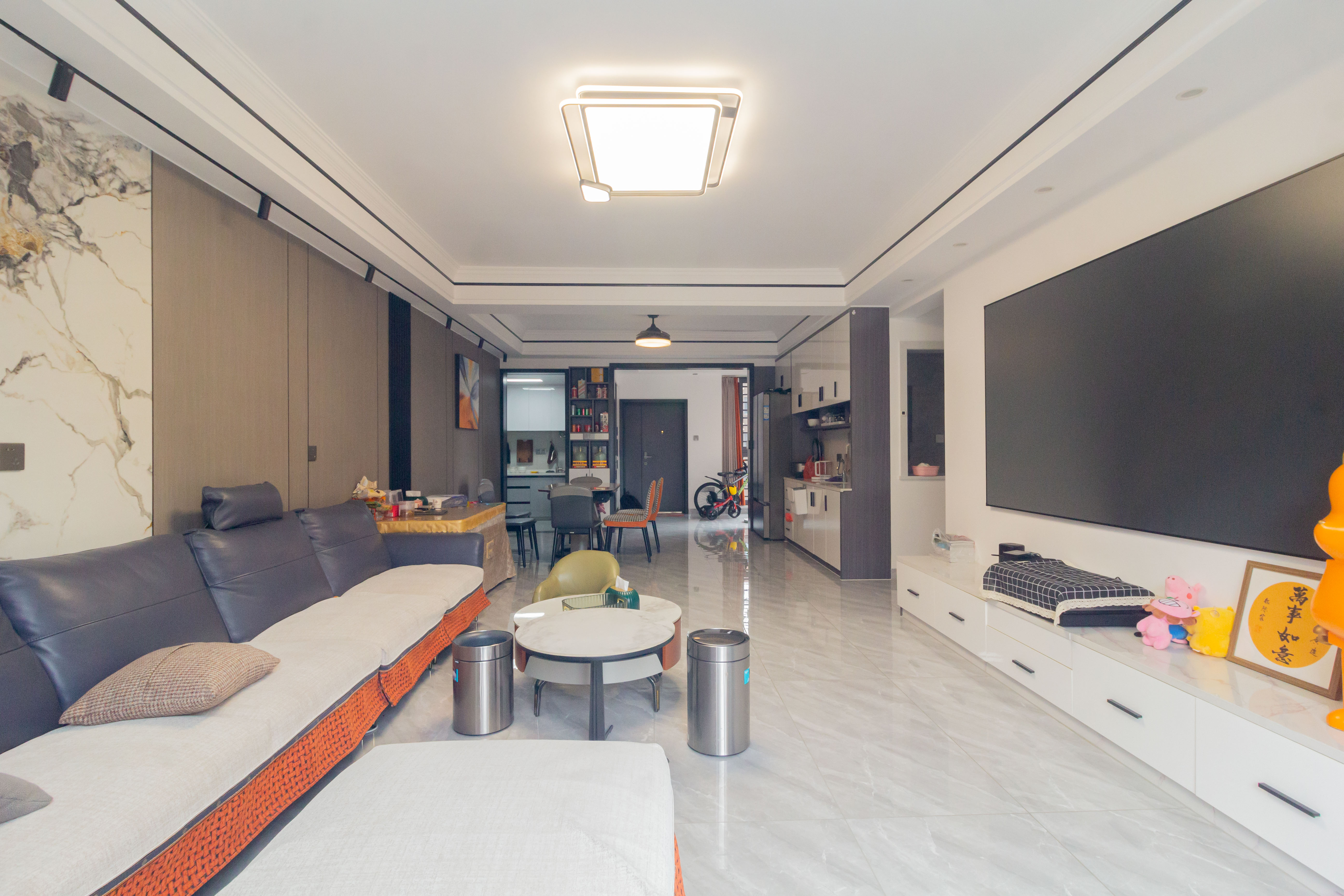 沃家苑 3室2厅2卫 114.8万 沃家苑 3室2厅2卫 114.8万客厅