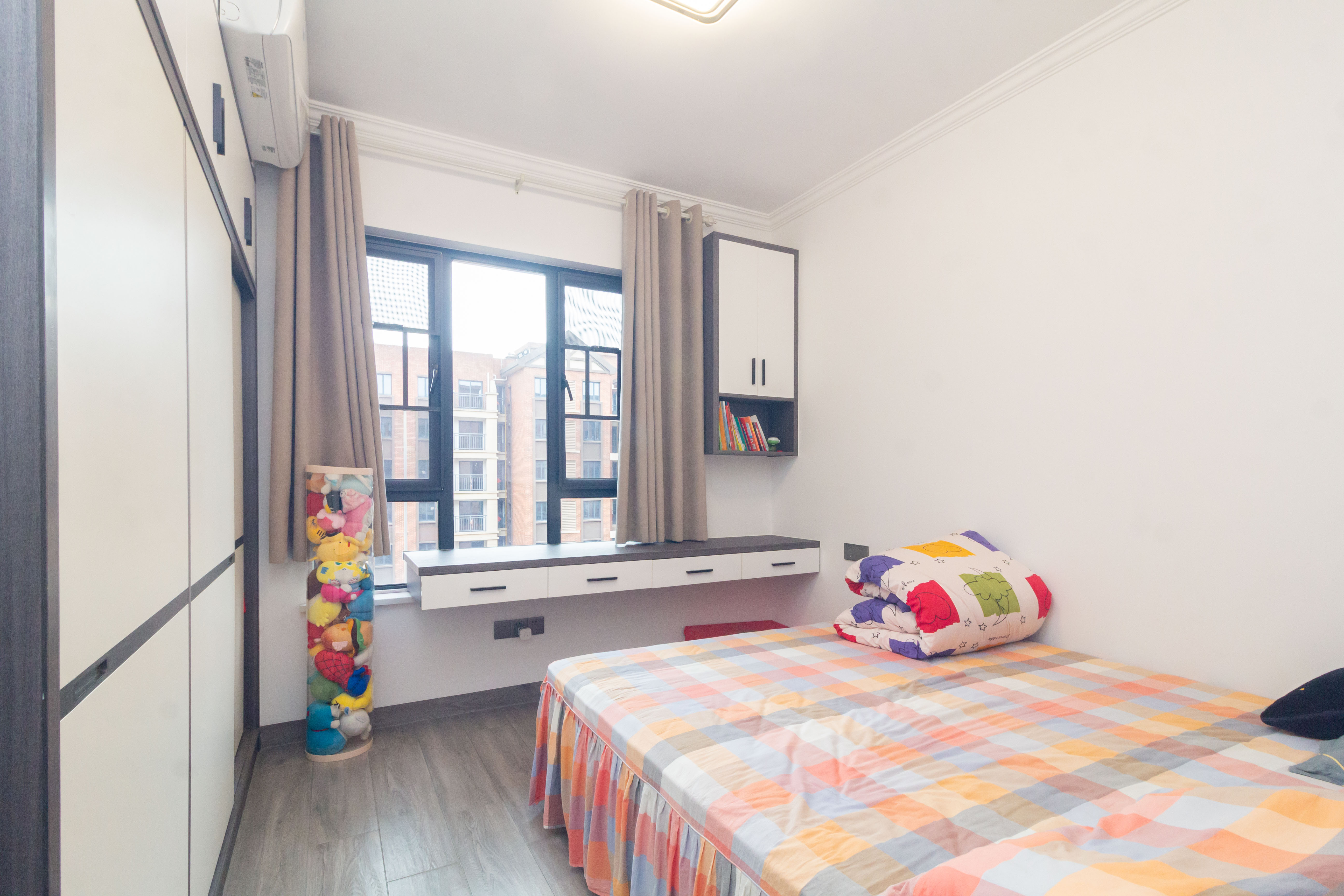 沃家苑 3室2厅2卫 114.8万 沃家苑 3室2厅2卫 114.8万卧室