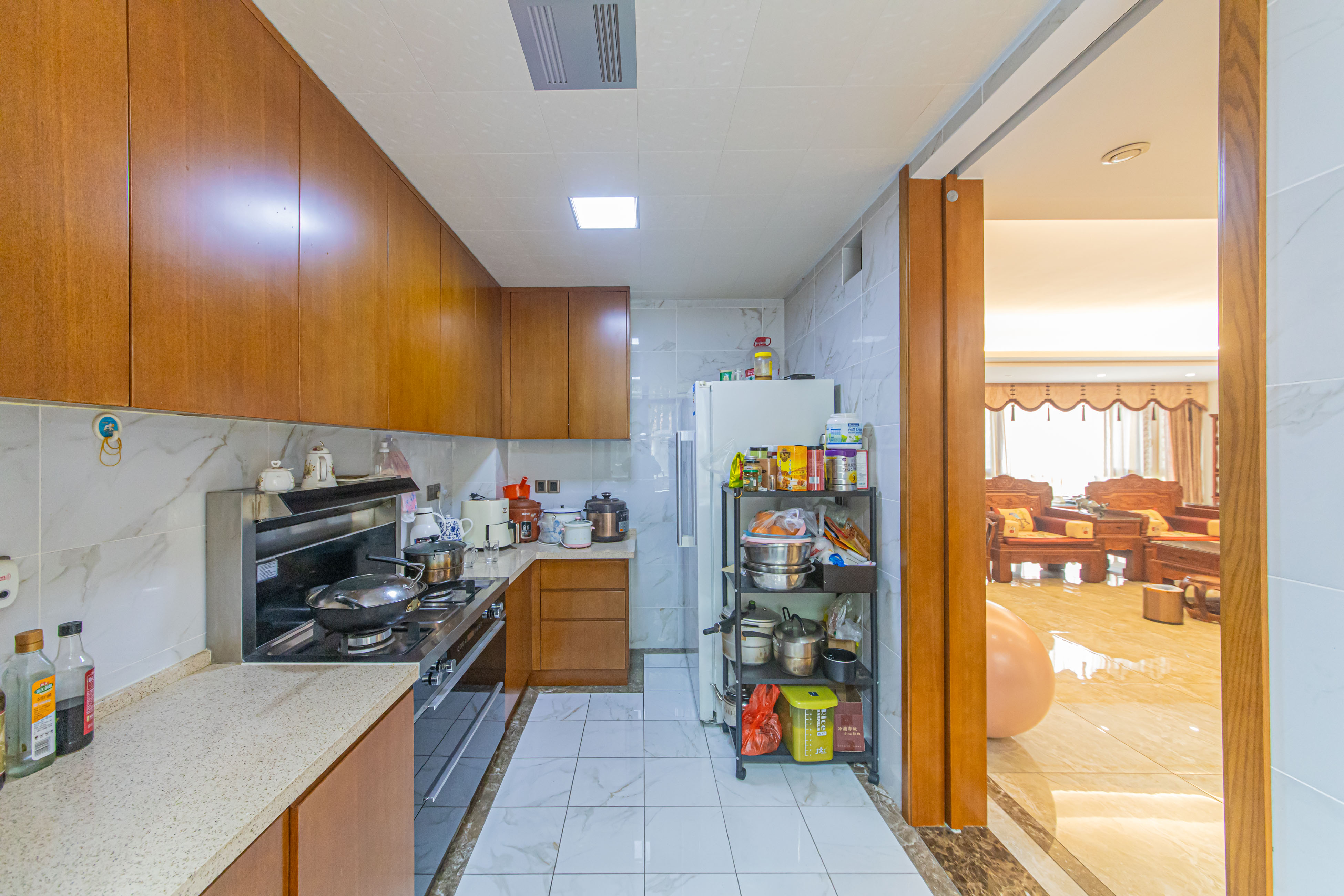 中建芙蓉和苑  4室2厅2卫    298.0万 中建芙蓉和苑  4室2厅2卫    298.0万厨房