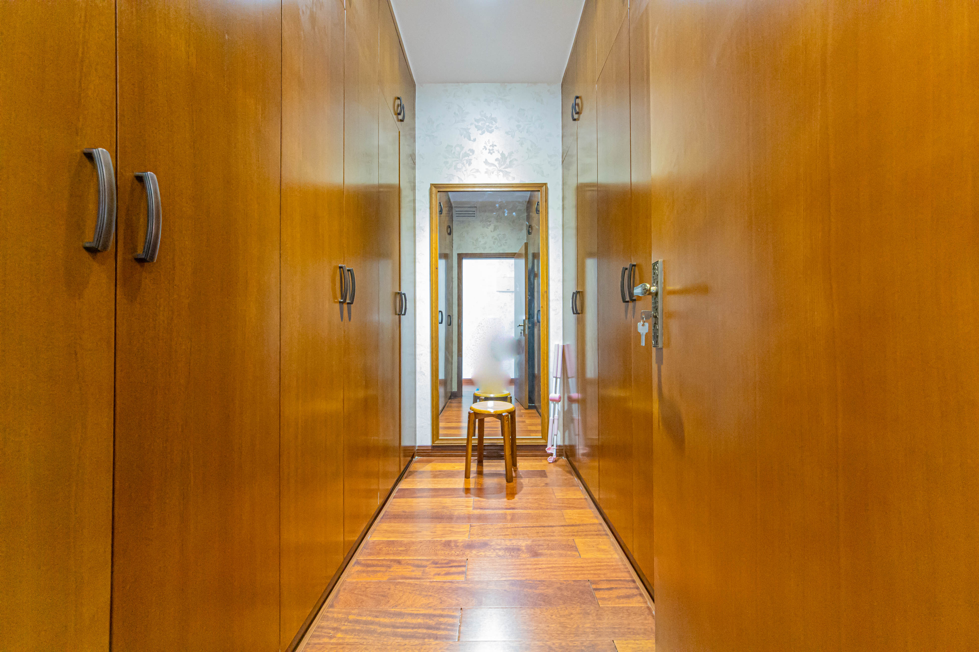 中建芙蓉和苑  4室2厅2卫    298.0万 中建芙蓉和苑  4室2厅2卫    298.0万卧室