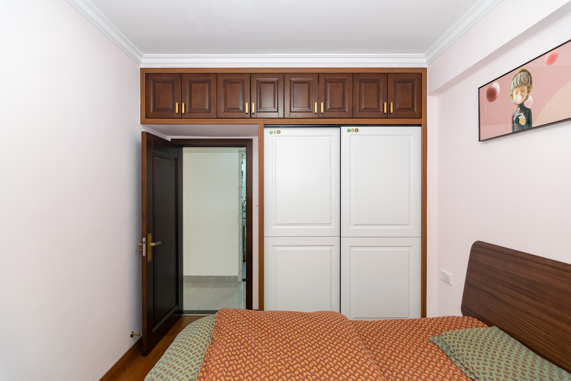 新华联梦想城 5室2厅2卫 155.0万 新华联梦想城 5室2厅2卫 155.0万卧室