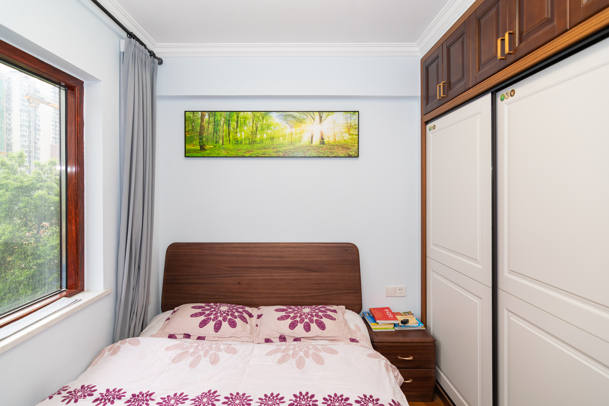 新华联梦想城 5室2厅2卫 155.0万 新华联梦想城 5室2厅2卫 155.0万卧室