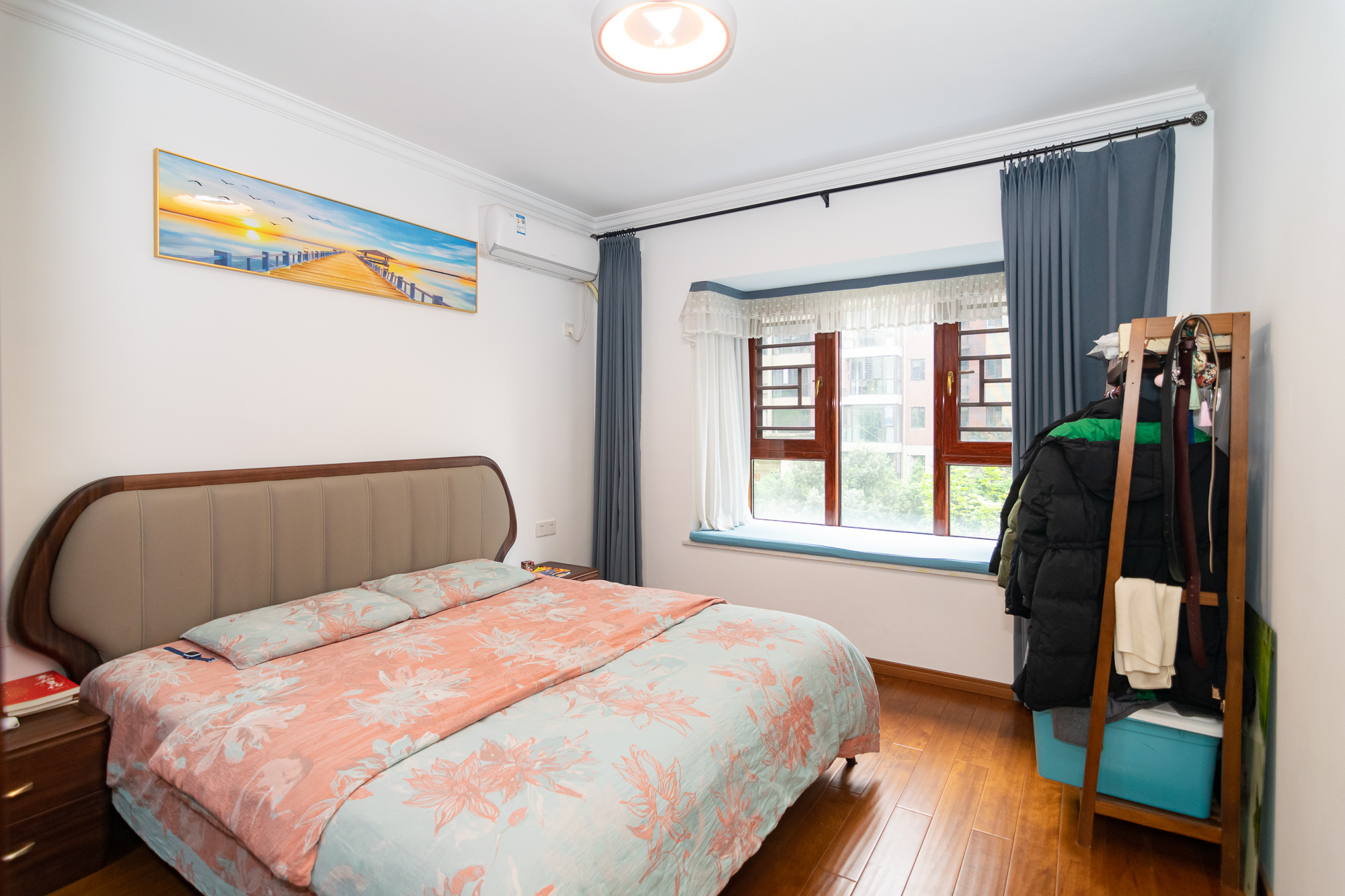 新华联梦想城 5室2厅2卫 155.0万 新华联梦想城 5室2厅2卫 155.0万卧室