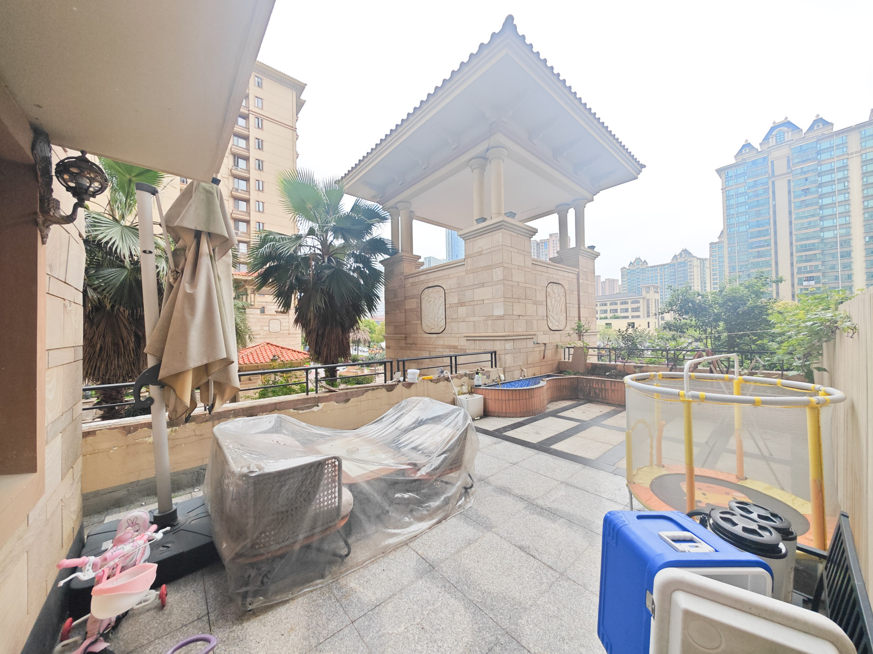 宏聚地中海  3室2厅2卫   162.00万其他
