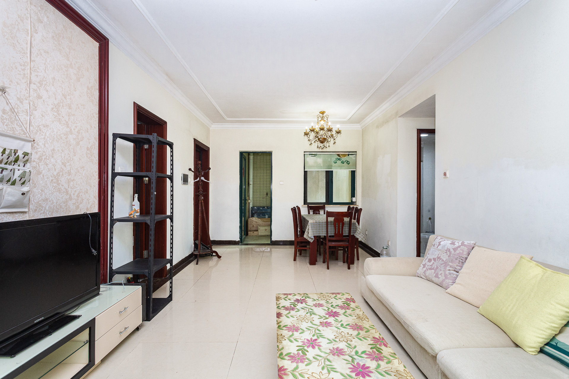 恒大名都 3室2厅1卫 68.0万 恒大名都 3室2厅1卫 68.0万客厅