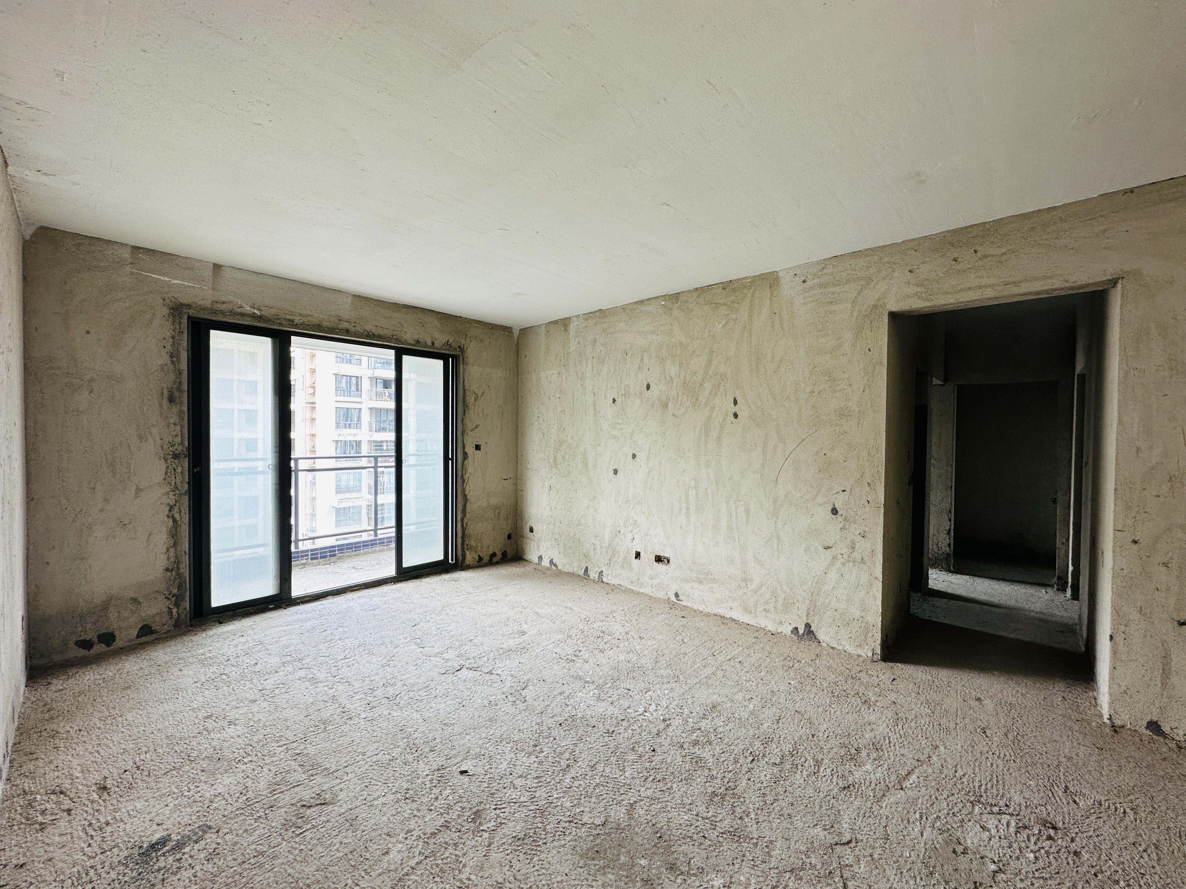 紫竹园  4室2厅2卫    185.0万 紫竹园  4室2厅2卫    185.0万客厅