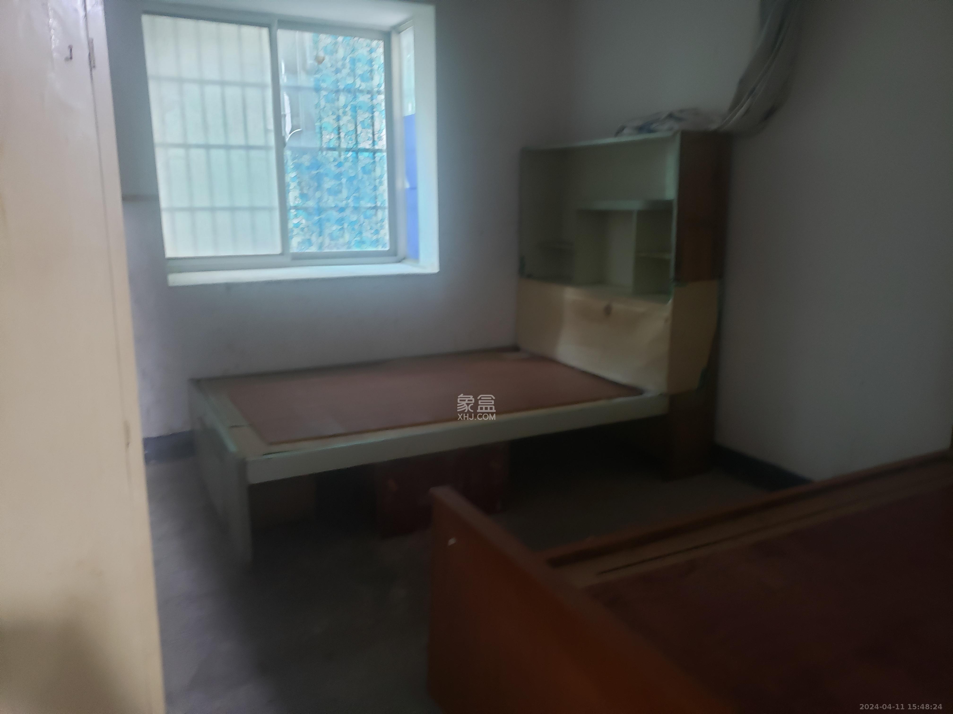 中南汽车世界  2室2厅1卫   1100.00元/月室内图