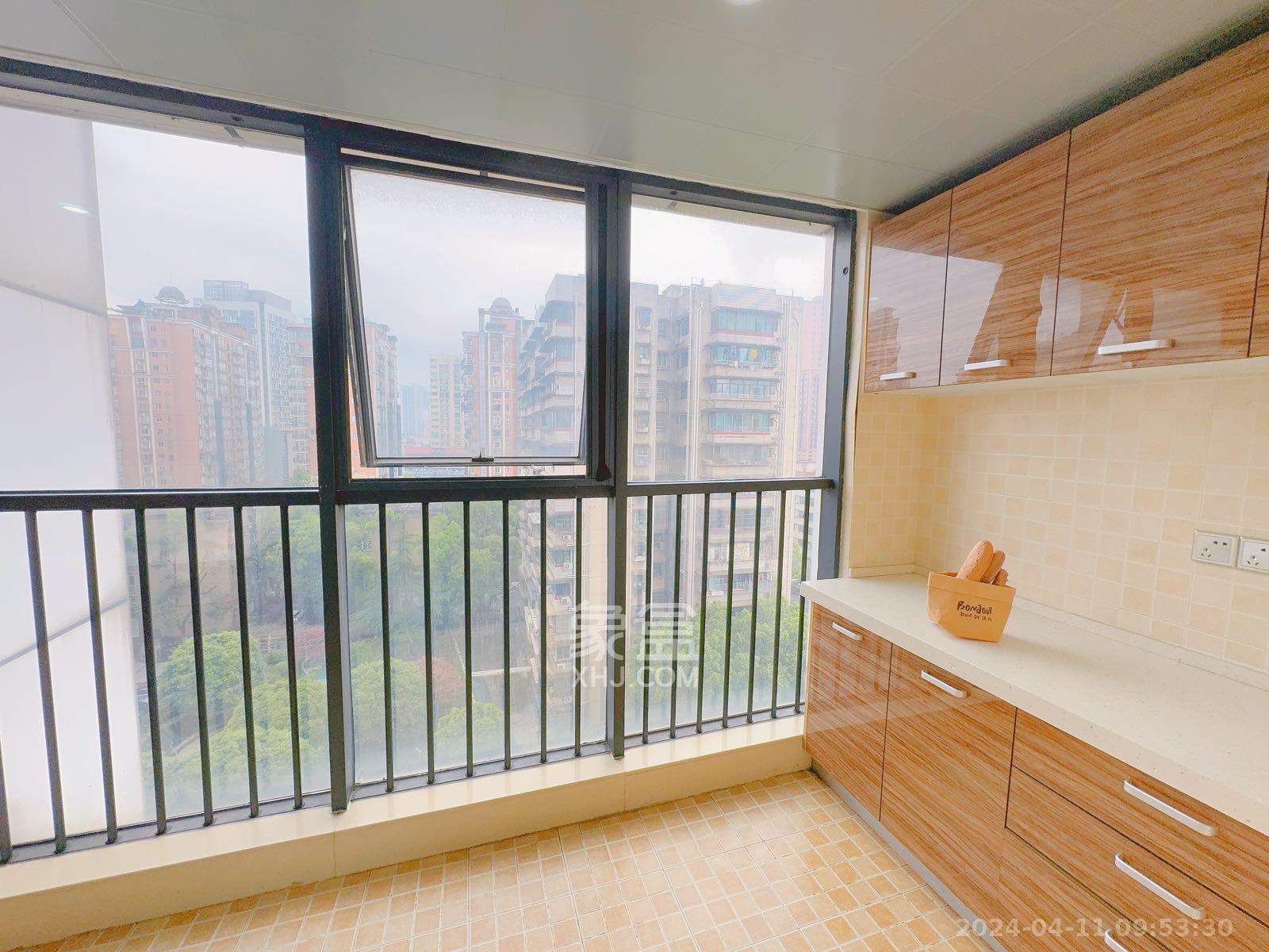 东塘瑞府  1室1厅1卫   3200.00元/月室内图