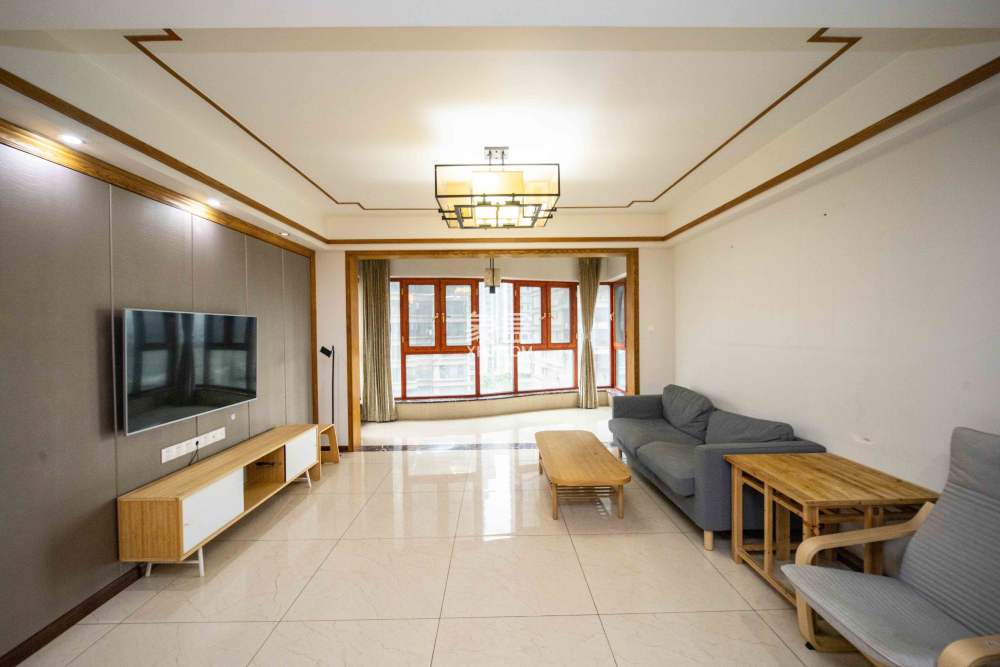 红橡华园(菲莎公馆)  3室2厅2卫    153.0万