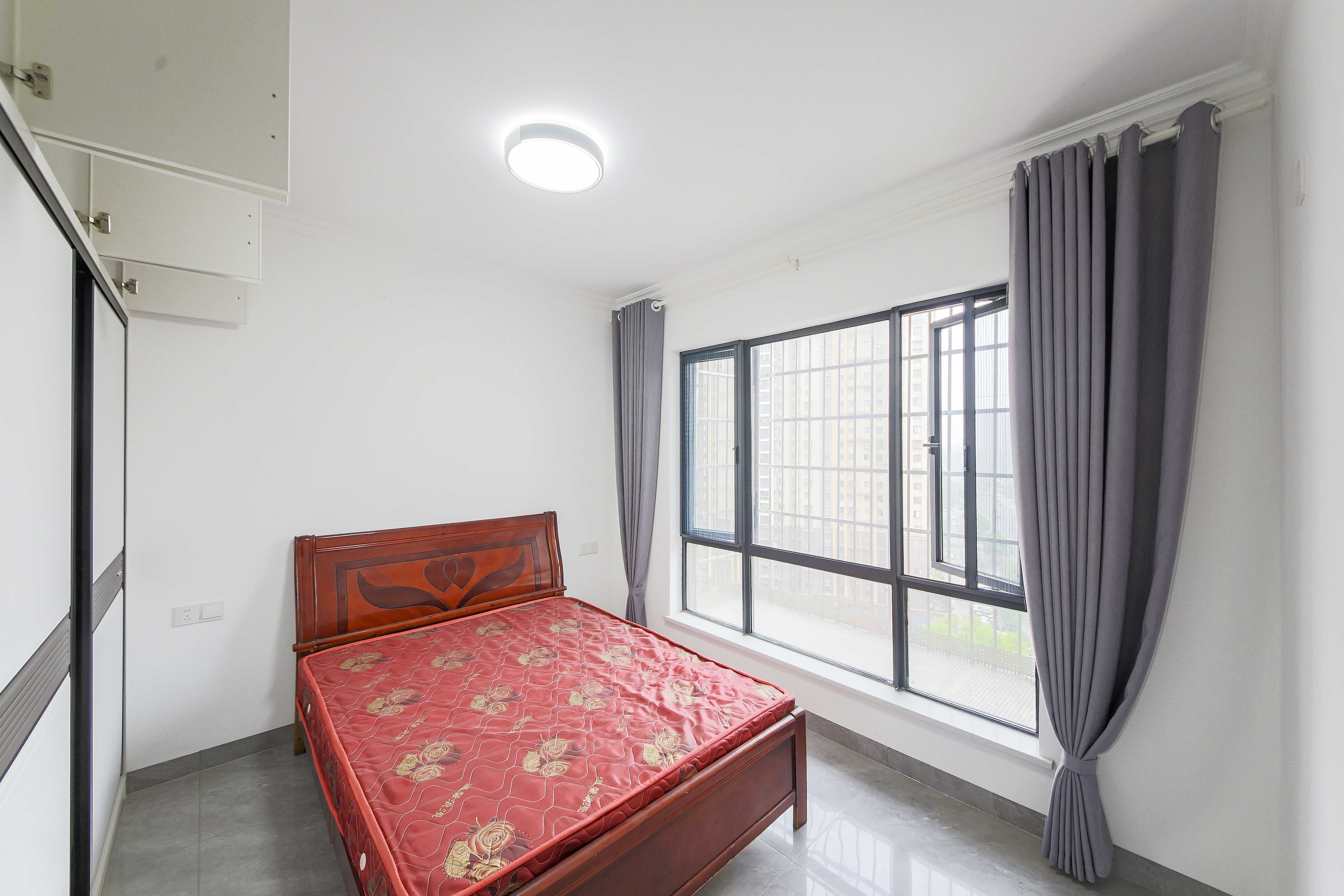 和庄 2室2厅1卫 65.0万 和庄 2室2厅1卫 65.0万卧室