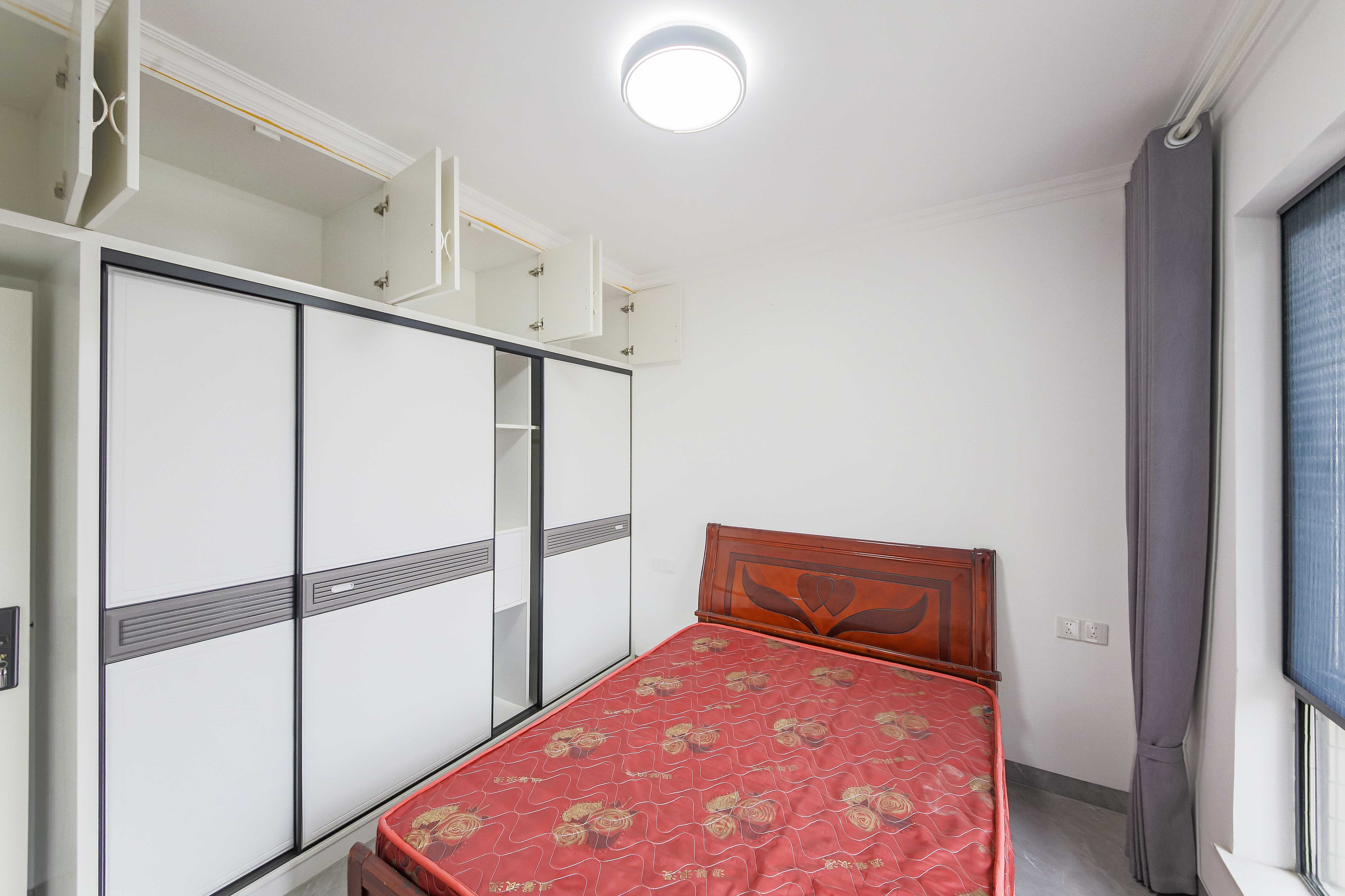 和庄 2室2厅1卫 65.0万 和庄 2室2厅1卫 65.0万卧室