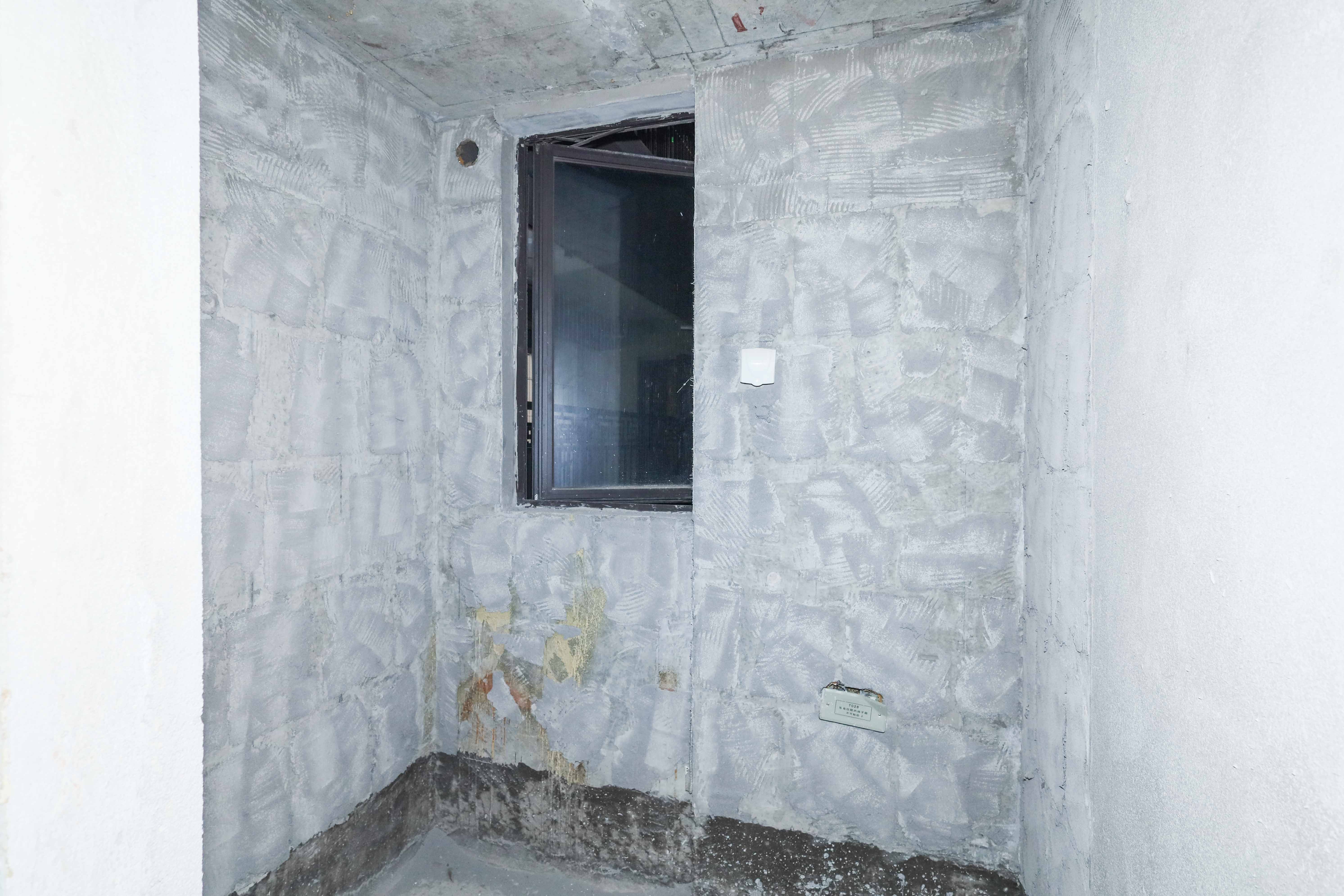 建发央著  4室2厅2卫   262.00万卫生间