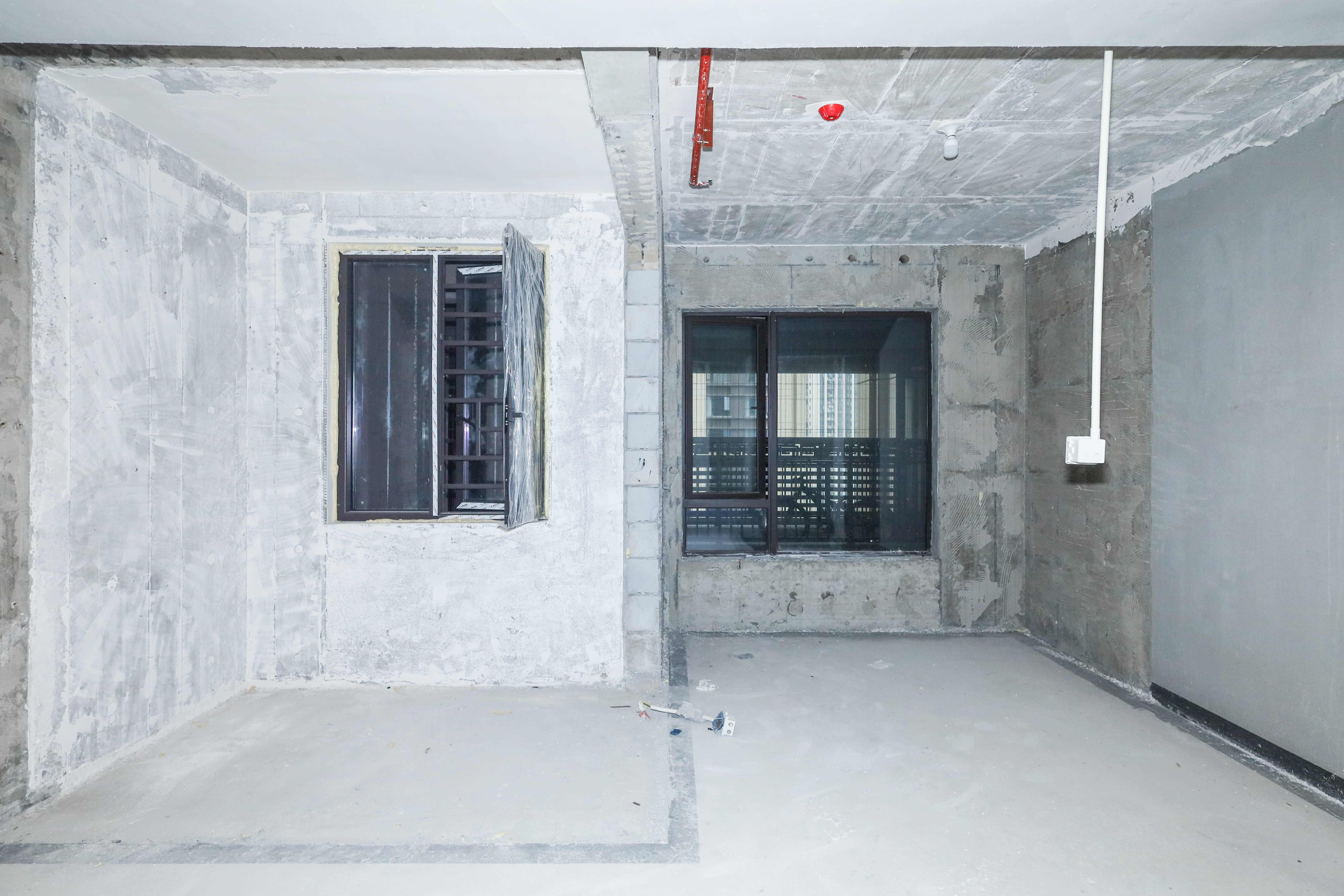 建发央著  4室2厅2卫   262.00万卧室