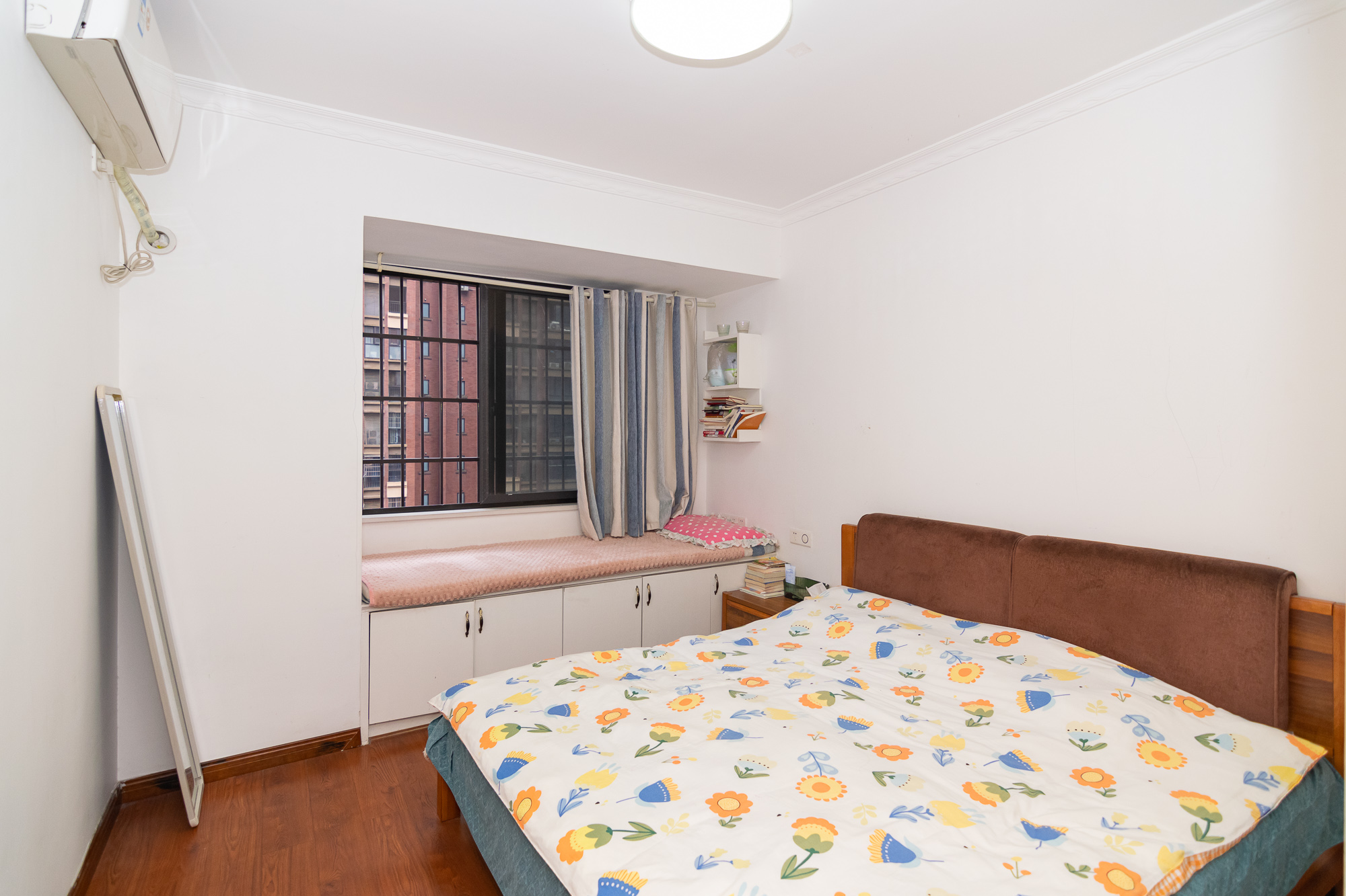 新城国际花都 2室1厅1卫 58.0万 新城国际花都 2室1厅1卫 58.0万卧室