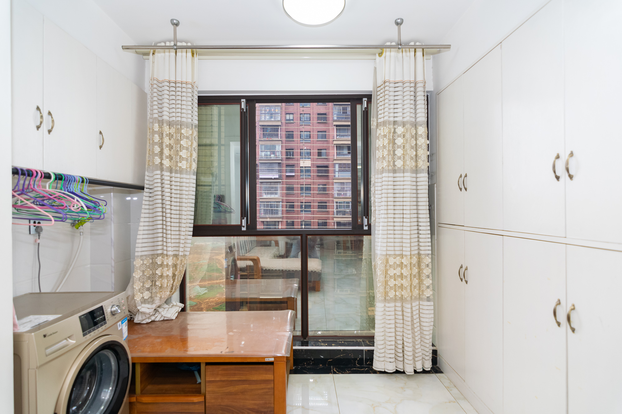 新城国际花都 2室1厅1卫 58.0万 新城国际花都 2室1厅1卫 58.0万阳台