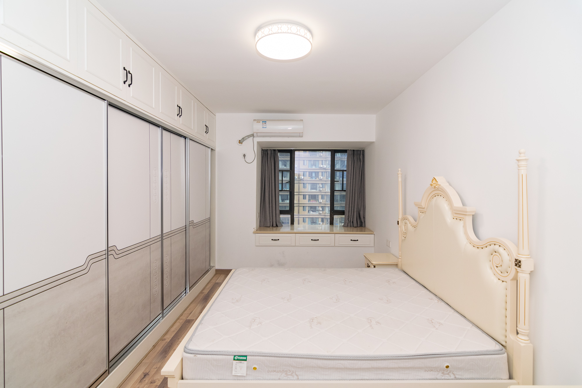 润和长郡(润和紫郡二三期) 4室2厅2卫 111.9万 润和长郡(润和紫郡二三期) 4室2厅2卫 111.9万卧室