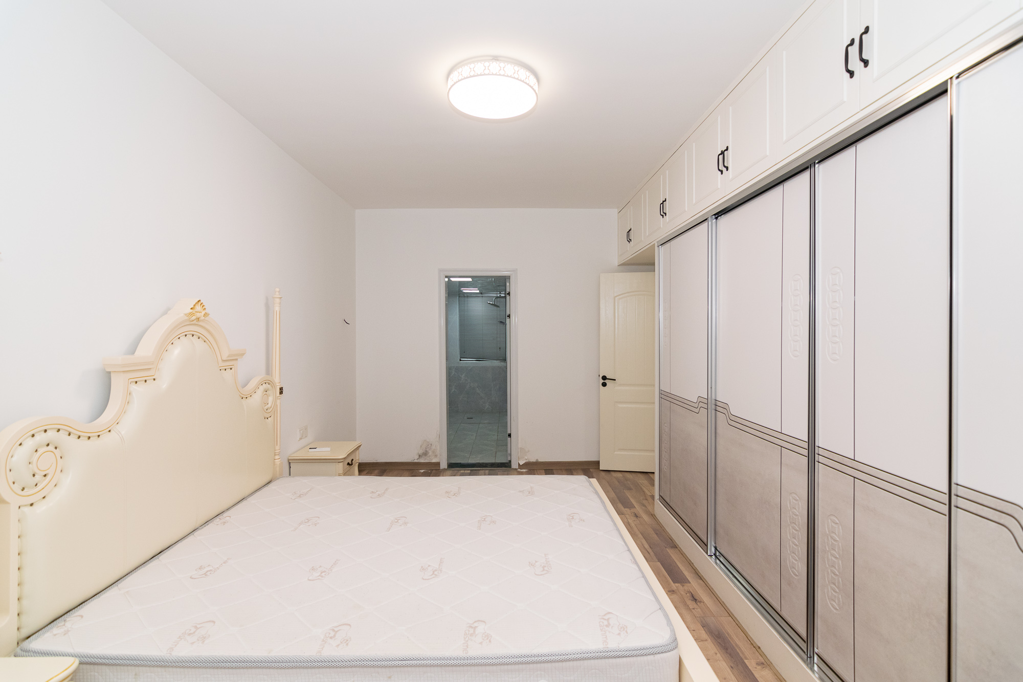 润和长郡(润和紫郡二三期) 4室2厅2卫 111.9万 润和长郡(润和紫郡二三期) 4室2厅2卫 111.9万卧室