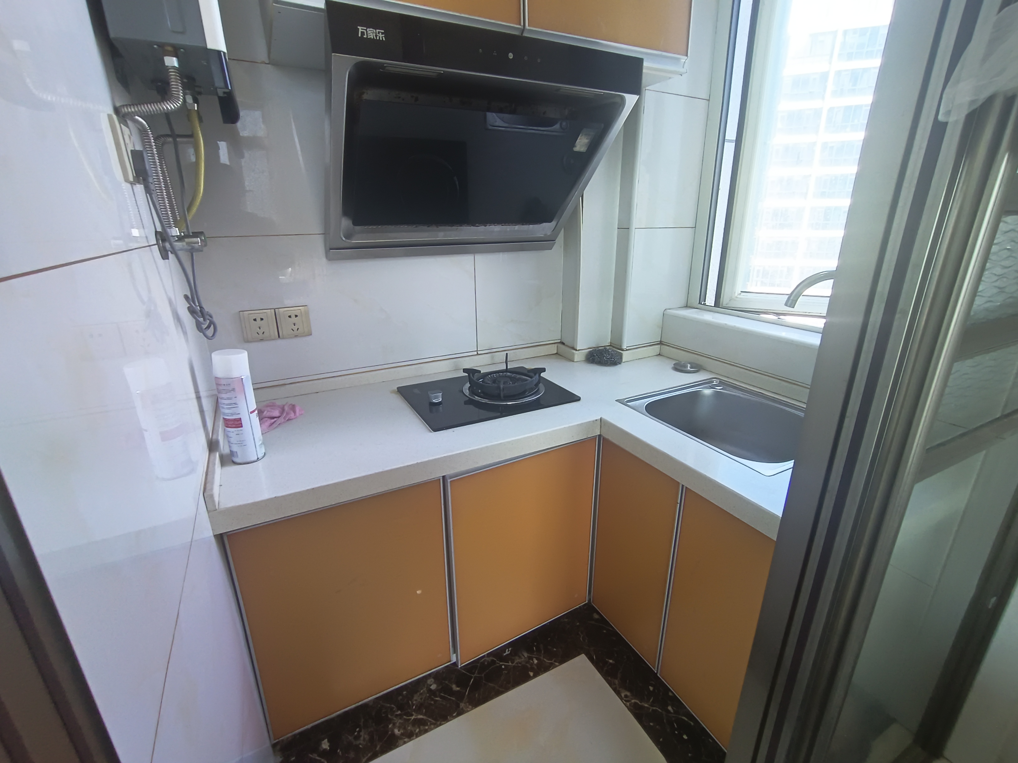 庐山一号  1室0厅1卫    22.6万 庐山一号  1室0厅1卫    22.6万室内图