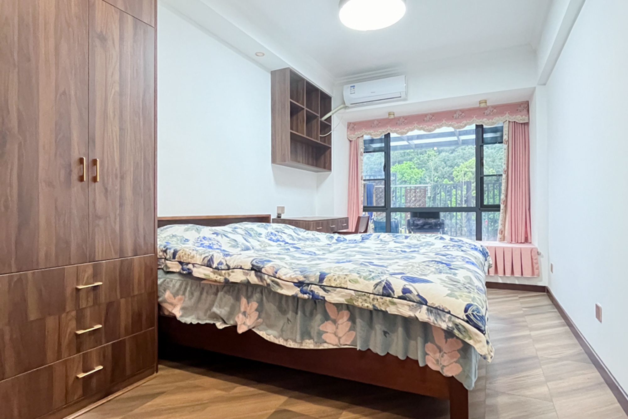 时光潇湘学府（浔学苑）  3室2厅2卫   110.00万卧室
