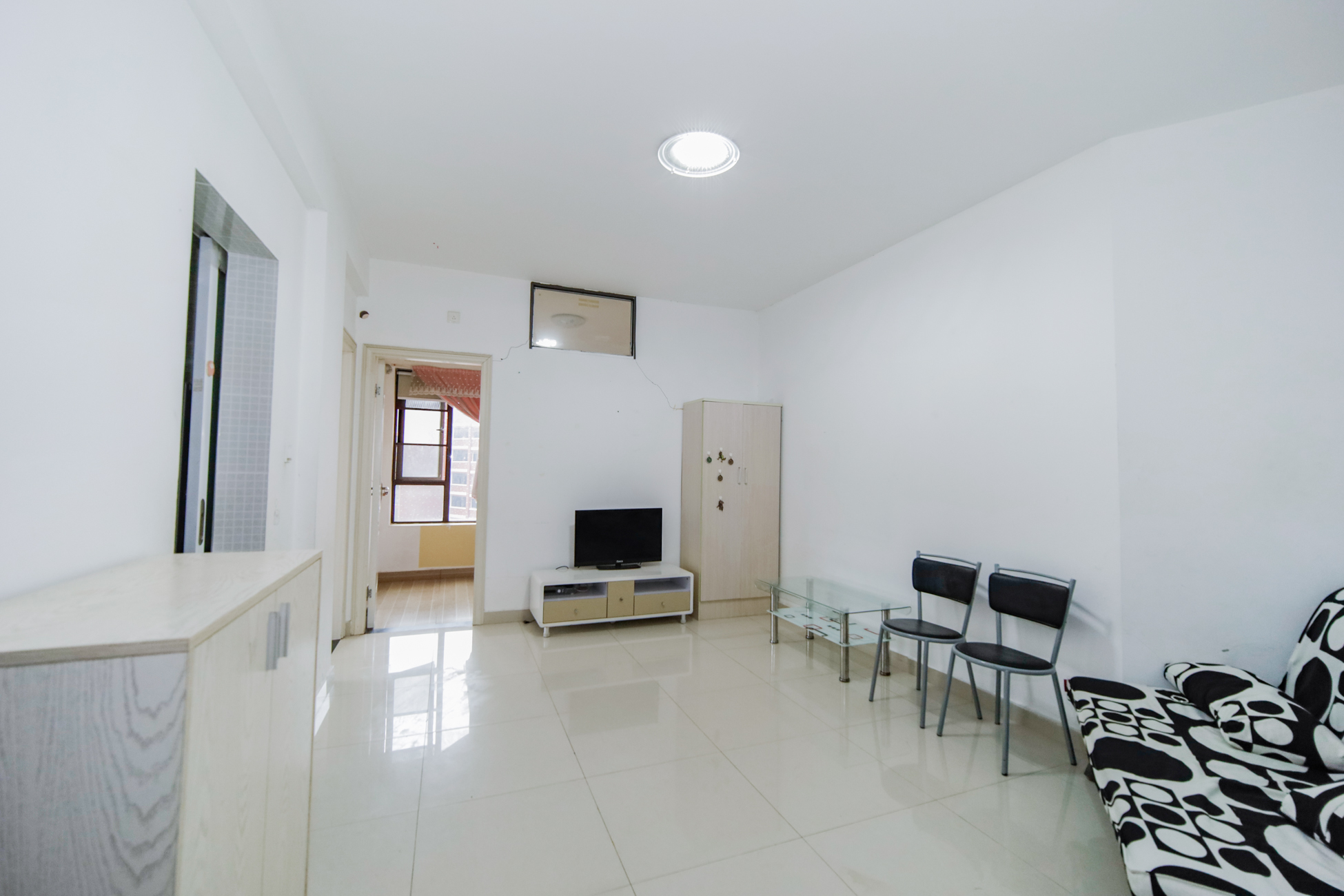 万象美域 2室1厅1卫 38.0万 万象美域 2室1厅1卫 38.0万客厅