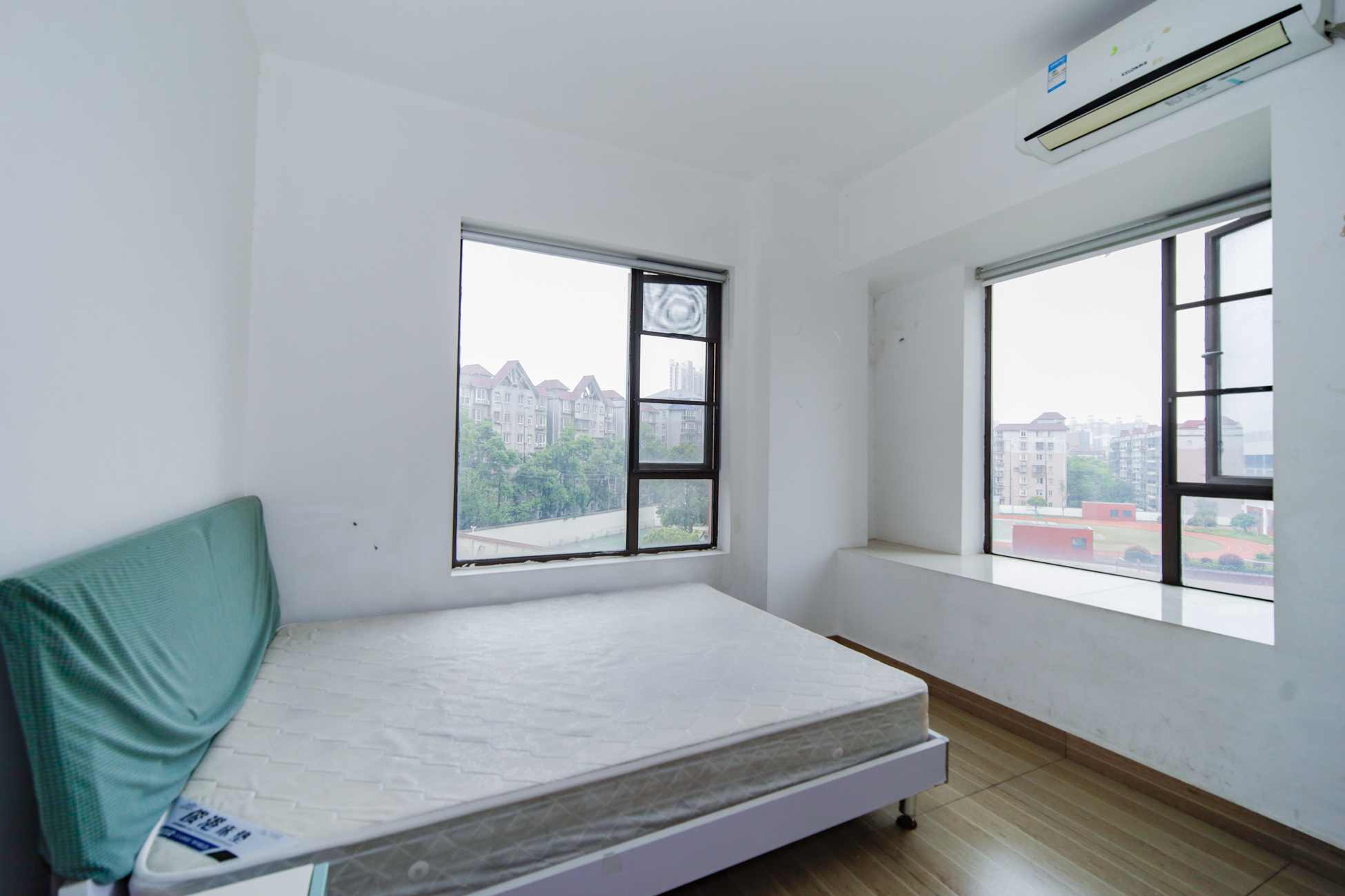 万象美域 2室1厅1卫 38.0万 万象美域 2室1厅1卫 38.0万卧室