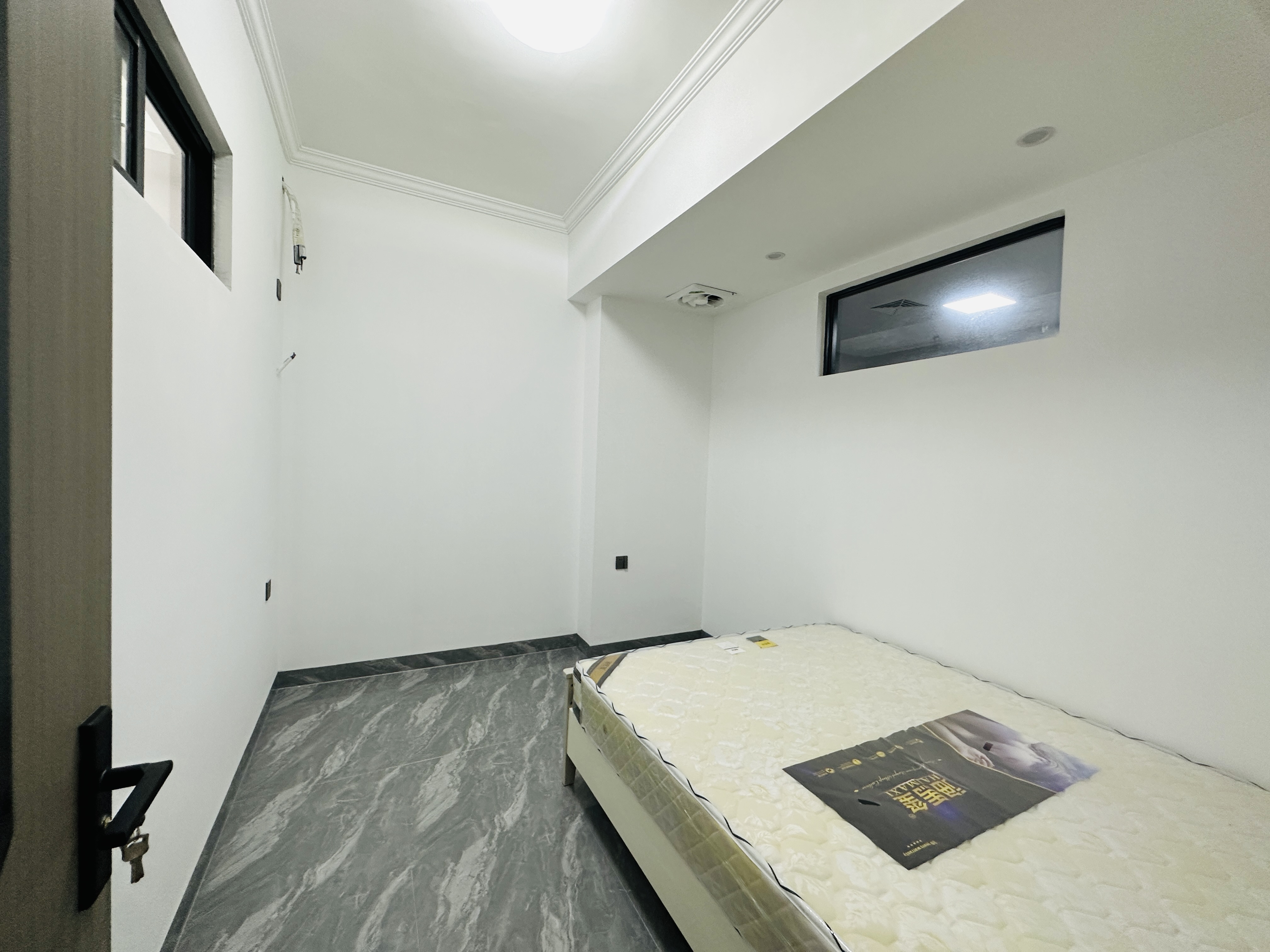 德派斯大厦 2室1厅1卫 78.0万 德派斯大厦 2室1厅1卫 78.0万卧室