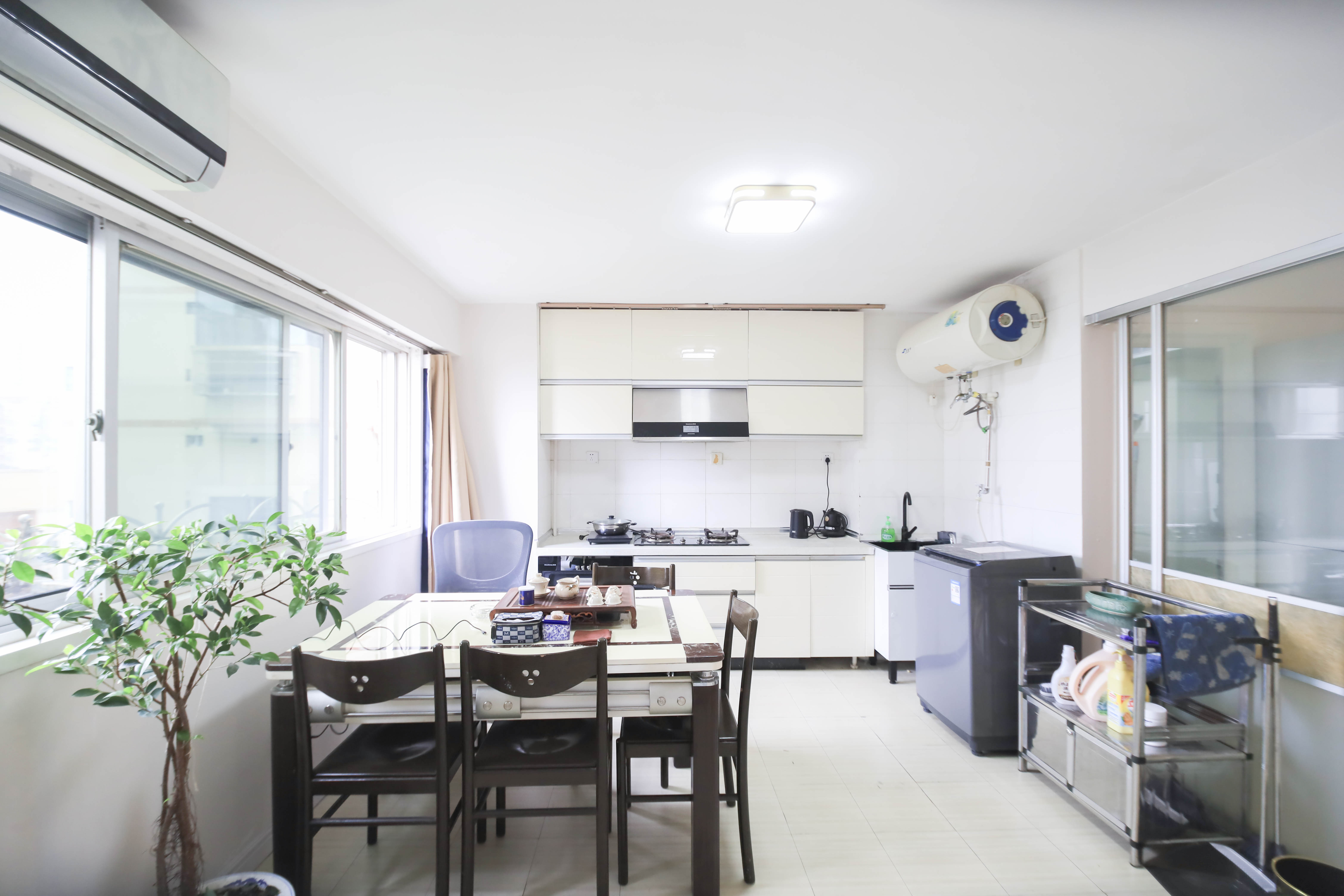 宏景名厦  3室2厅2卫   120.00万其他