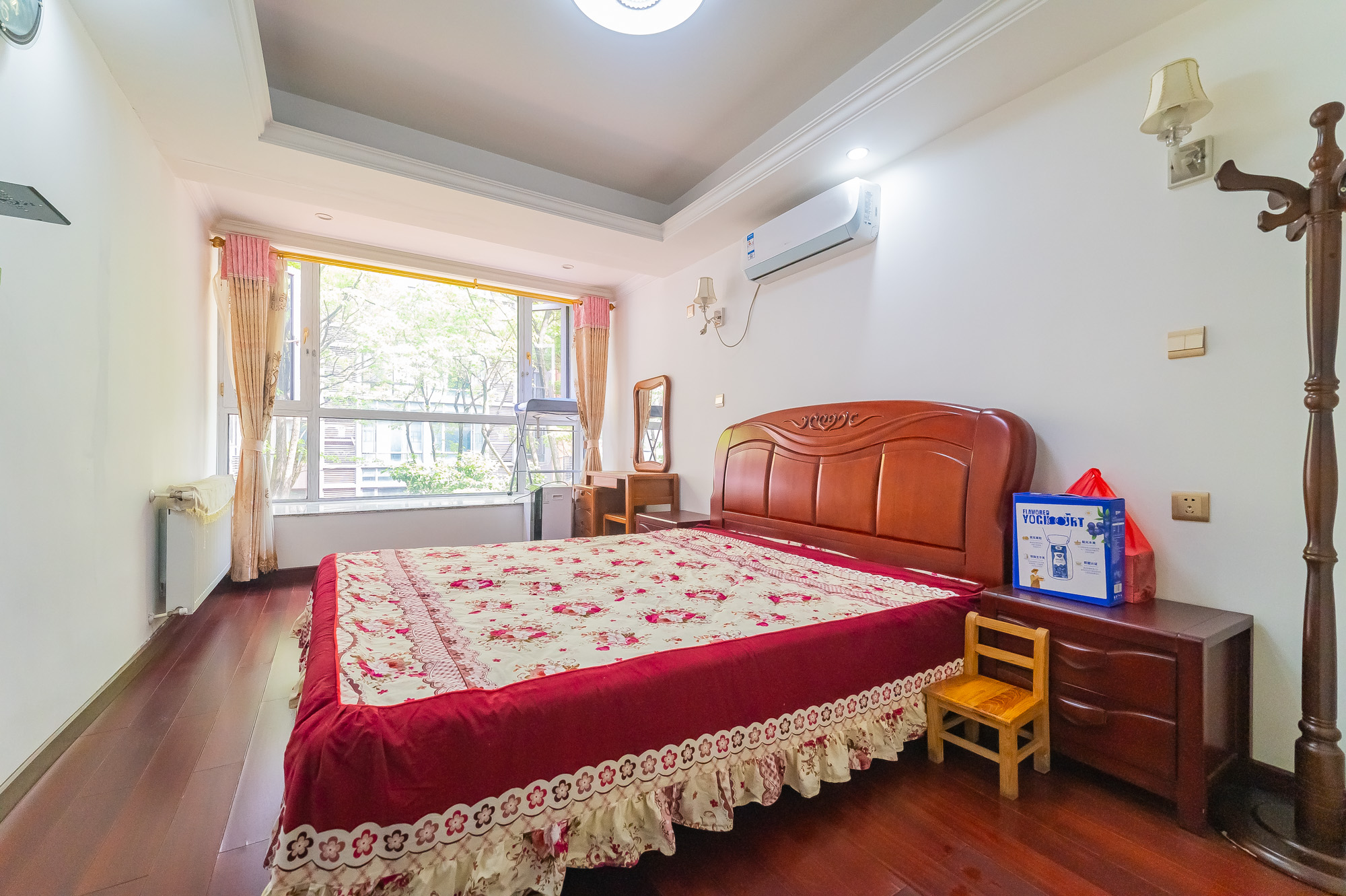 海伦春天 6室3厅3卫 298.0万 海伦春天 6室3厅3卫 298.0万卧室